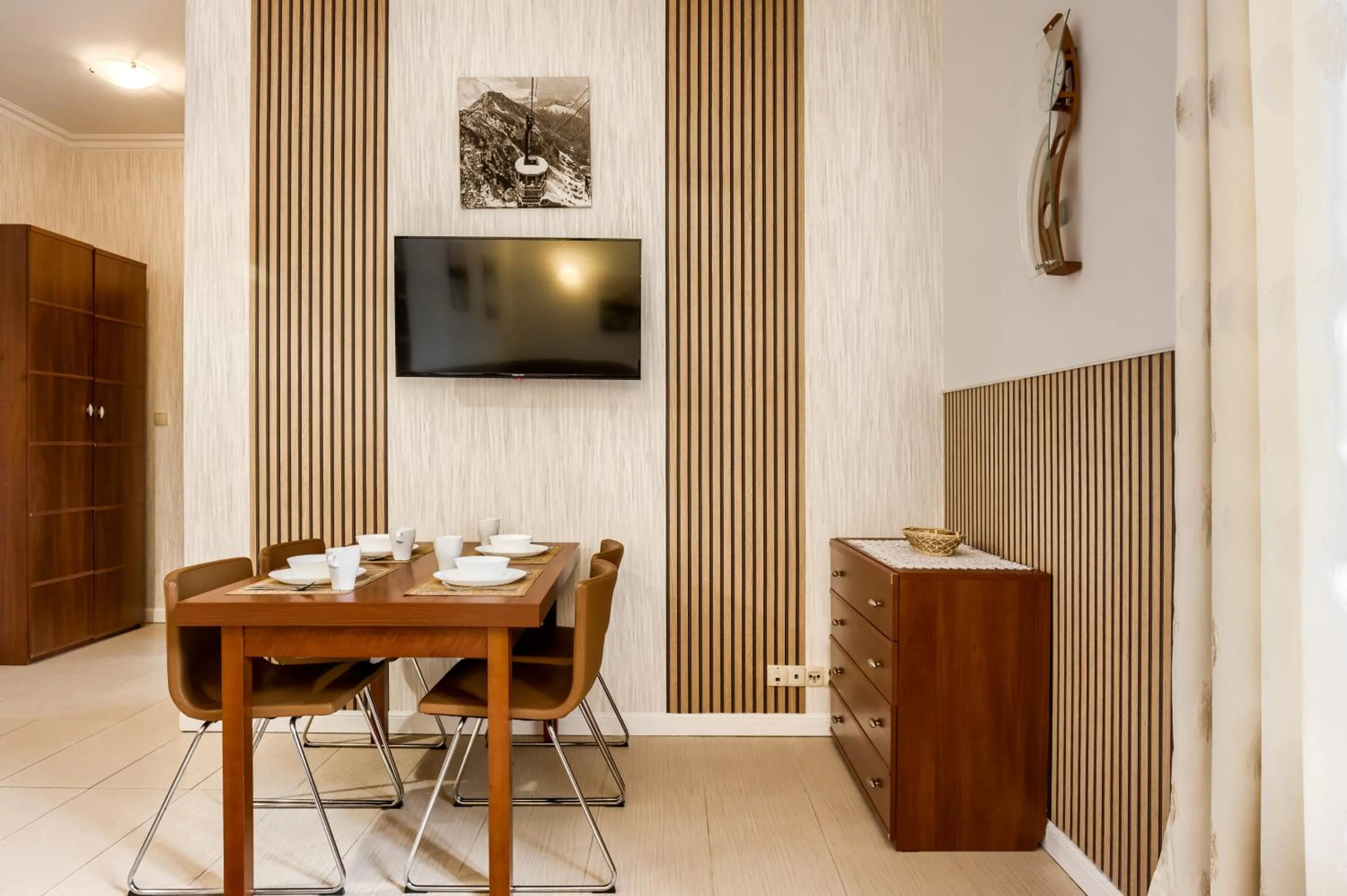 Dining area in TatryTOP Radowid basen sauna