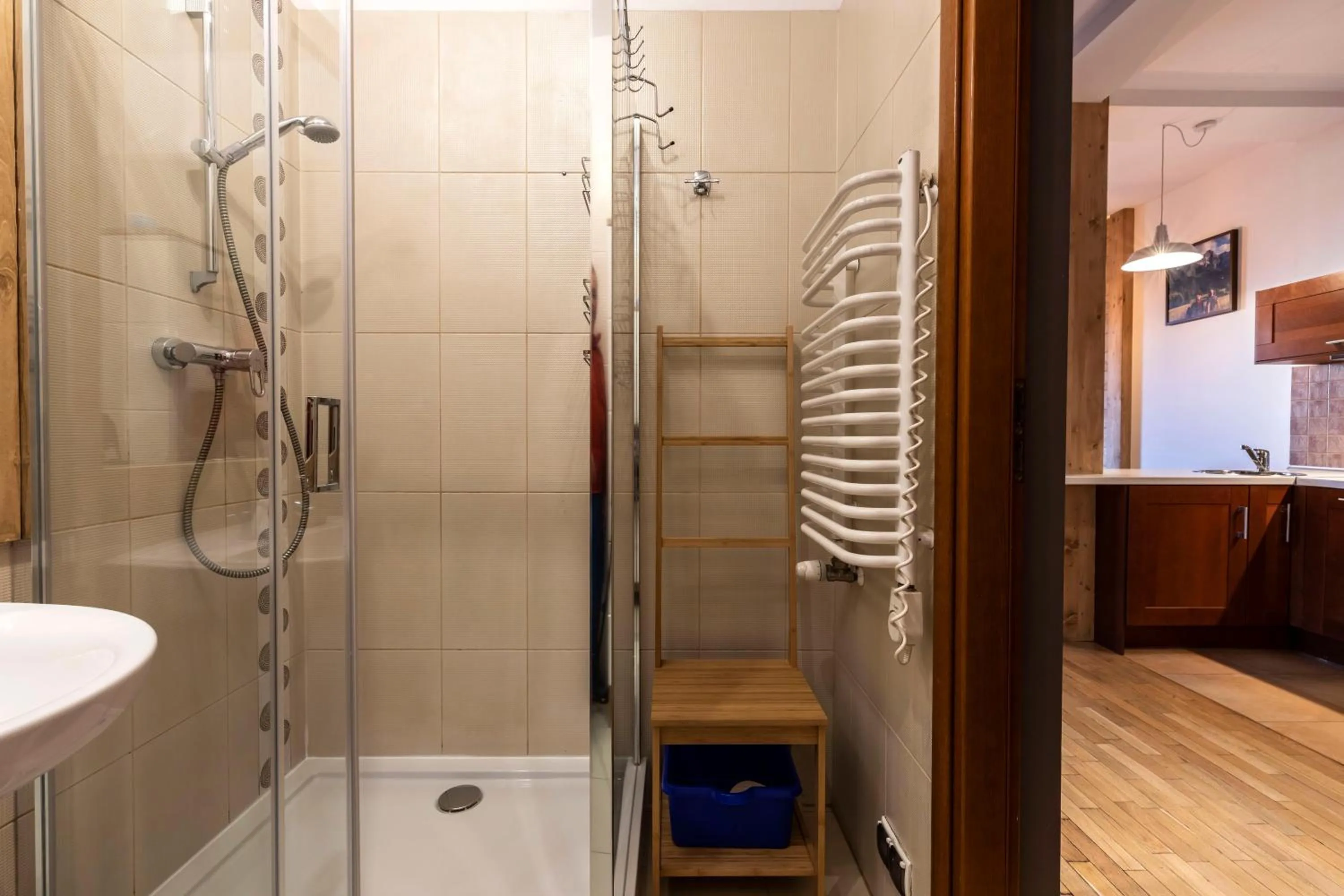 Shower in TatryTOP Radowid basen sauna