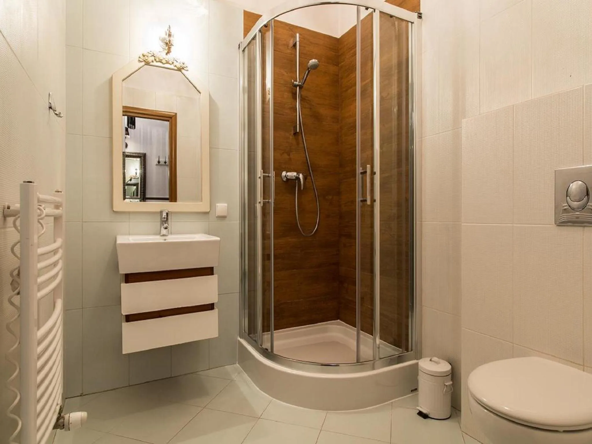 Shower in TatryTOP Radowid basen sauna