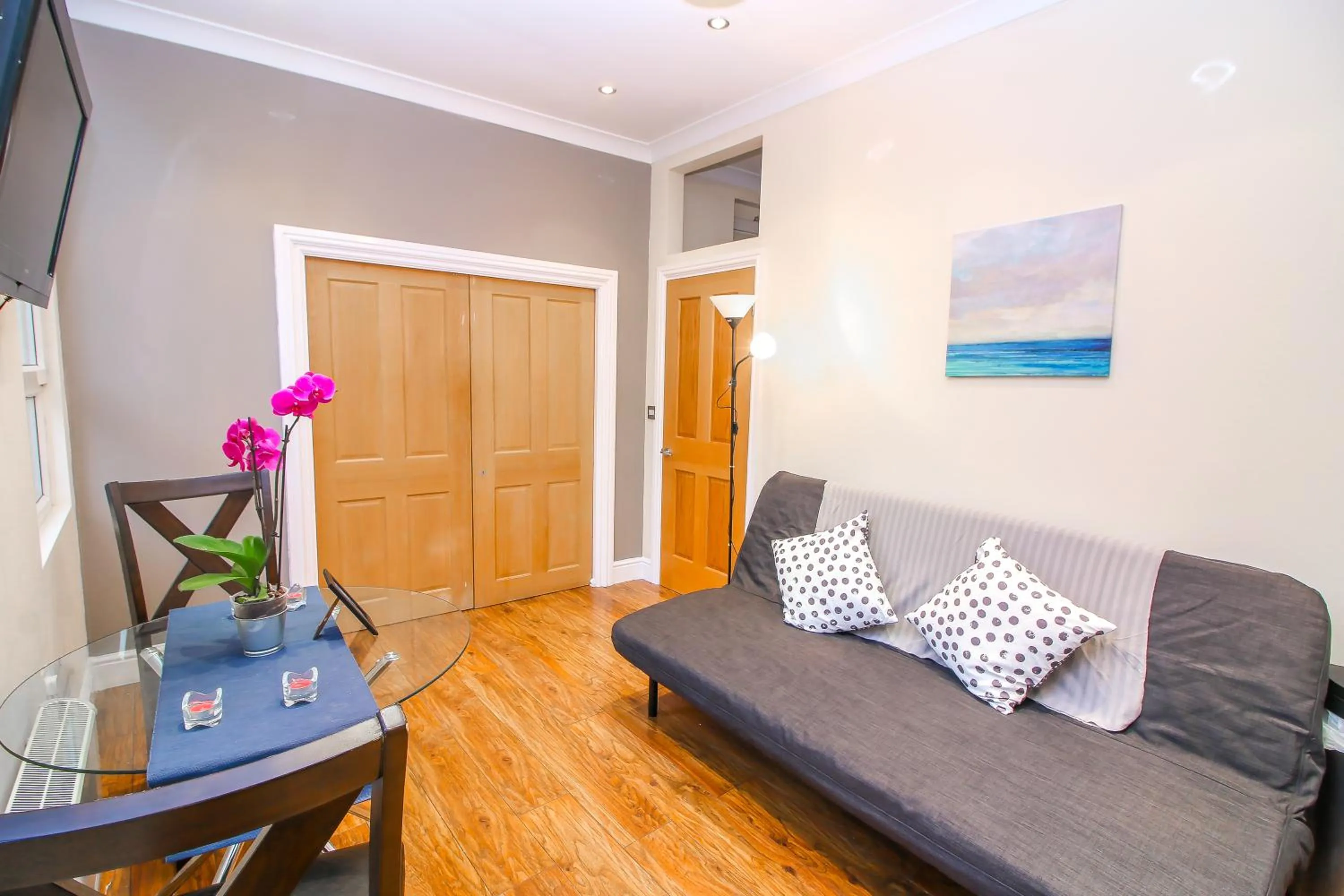 Living room in City view flat @ Liverpool st.