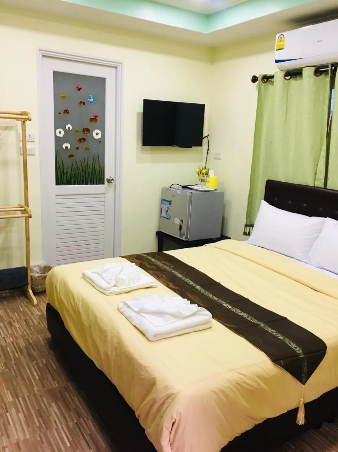 Bed in River Hill Side Resort