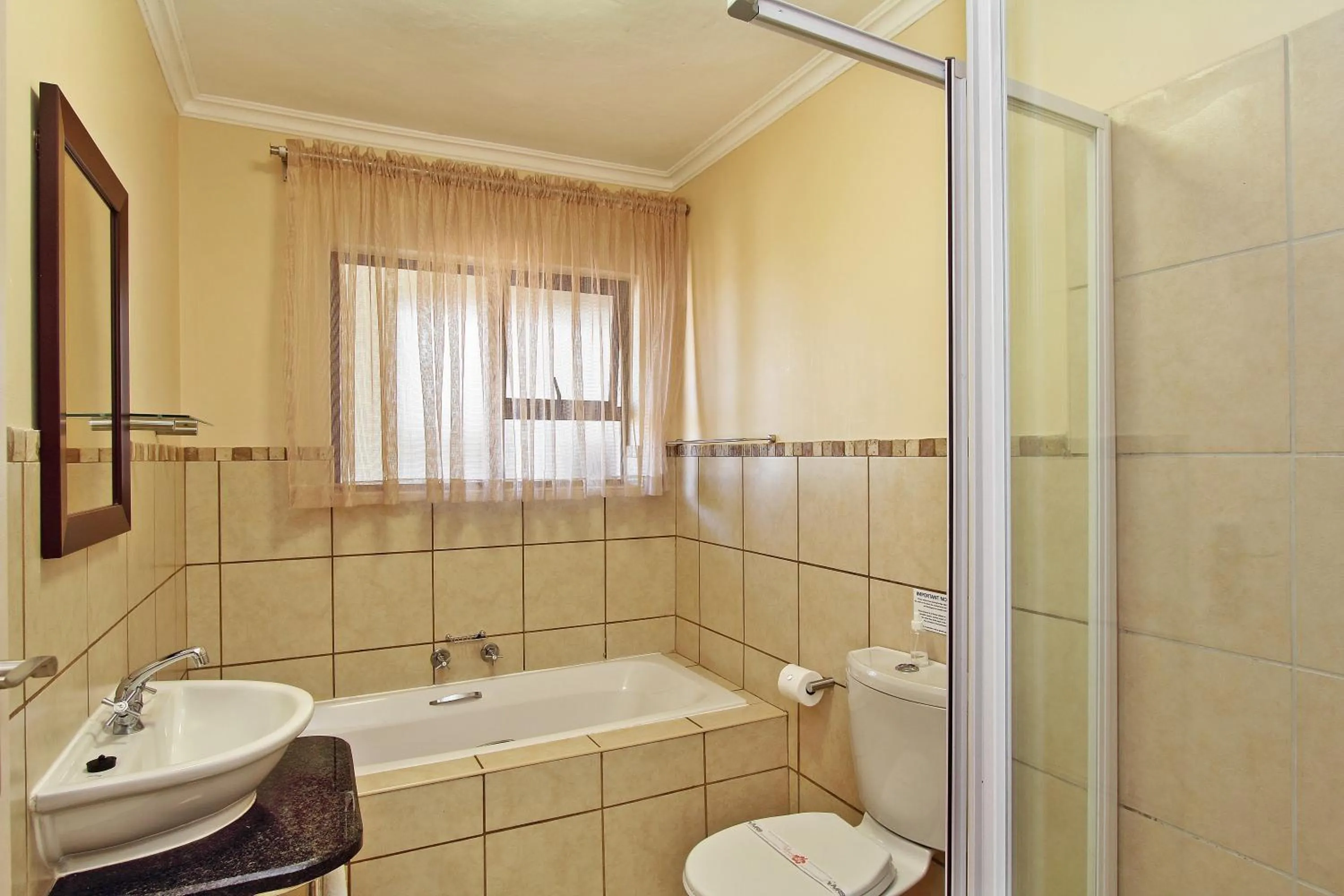 Shower in Uvongo River Resort