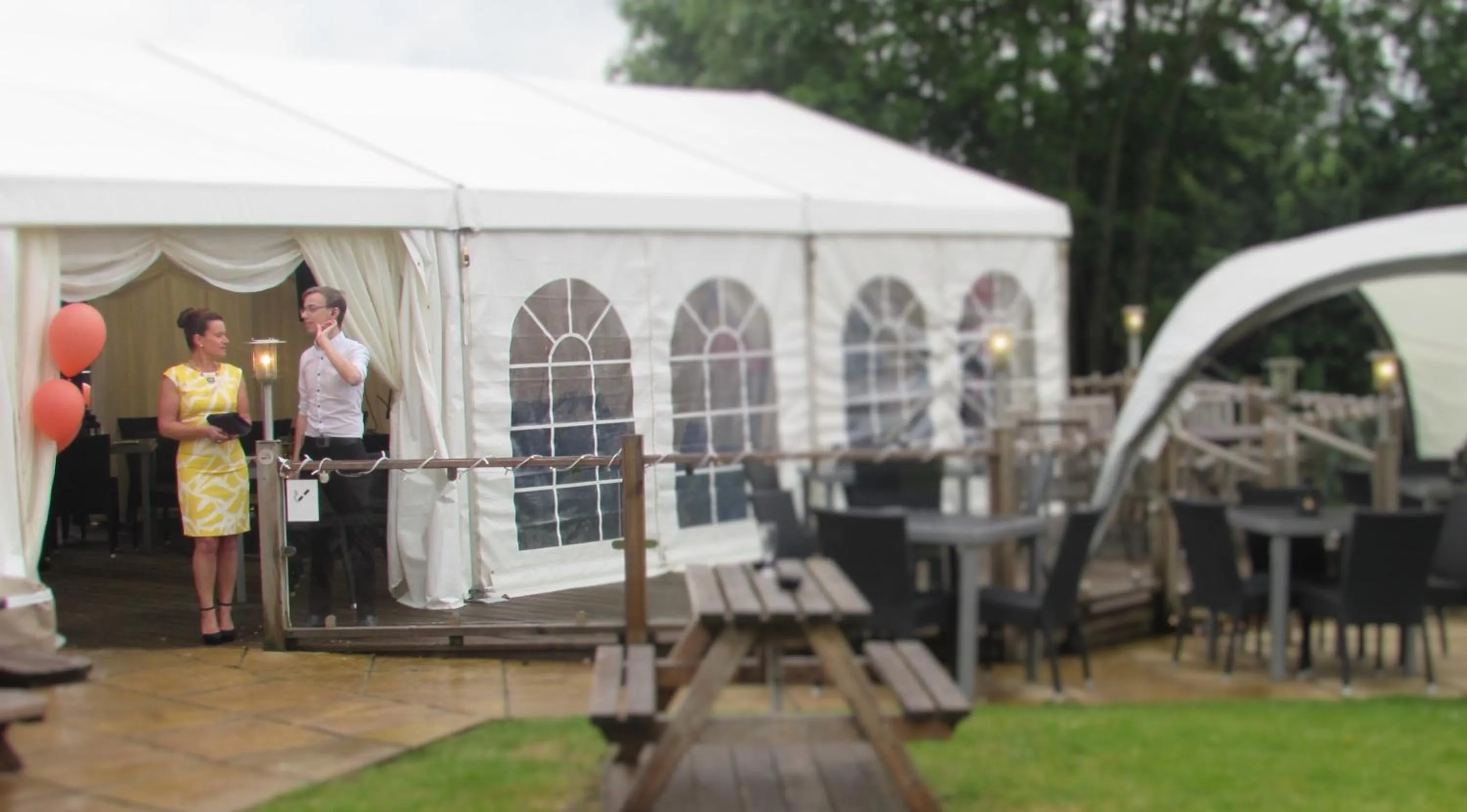 Banquet/Function facilities in Narrowboat at Weedon