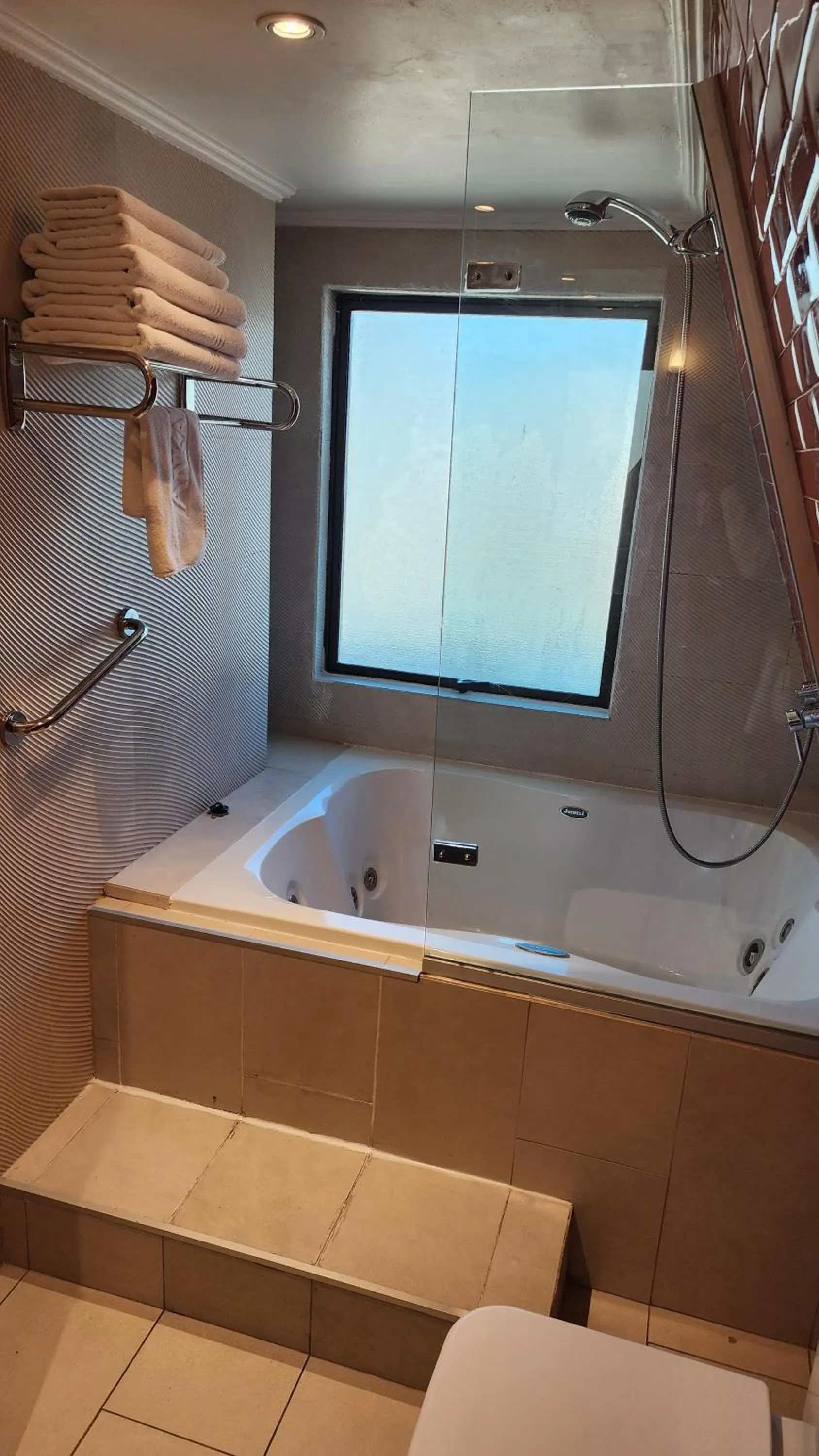 Hot Tub in Hotel Restaurante Ankara