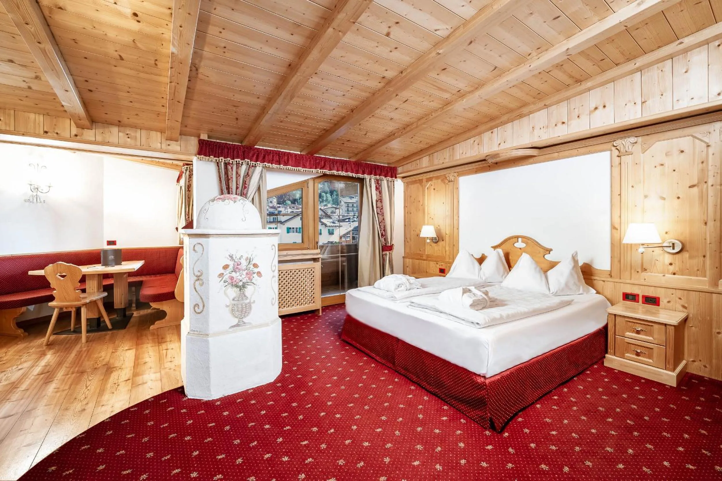 Bedroom, Bed in Hotel La Perla Wellness & Beauty