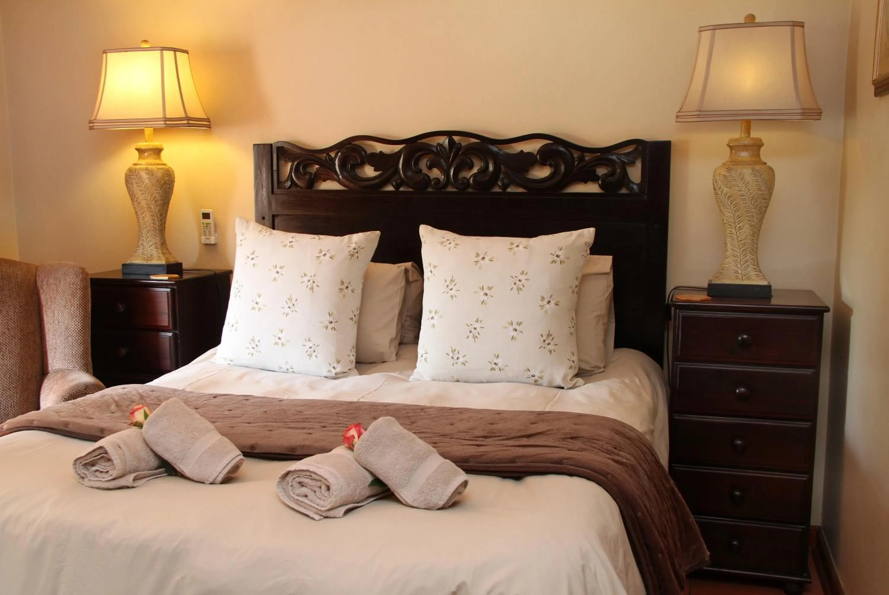 Bedroom, Bed in Del Roza Guest House