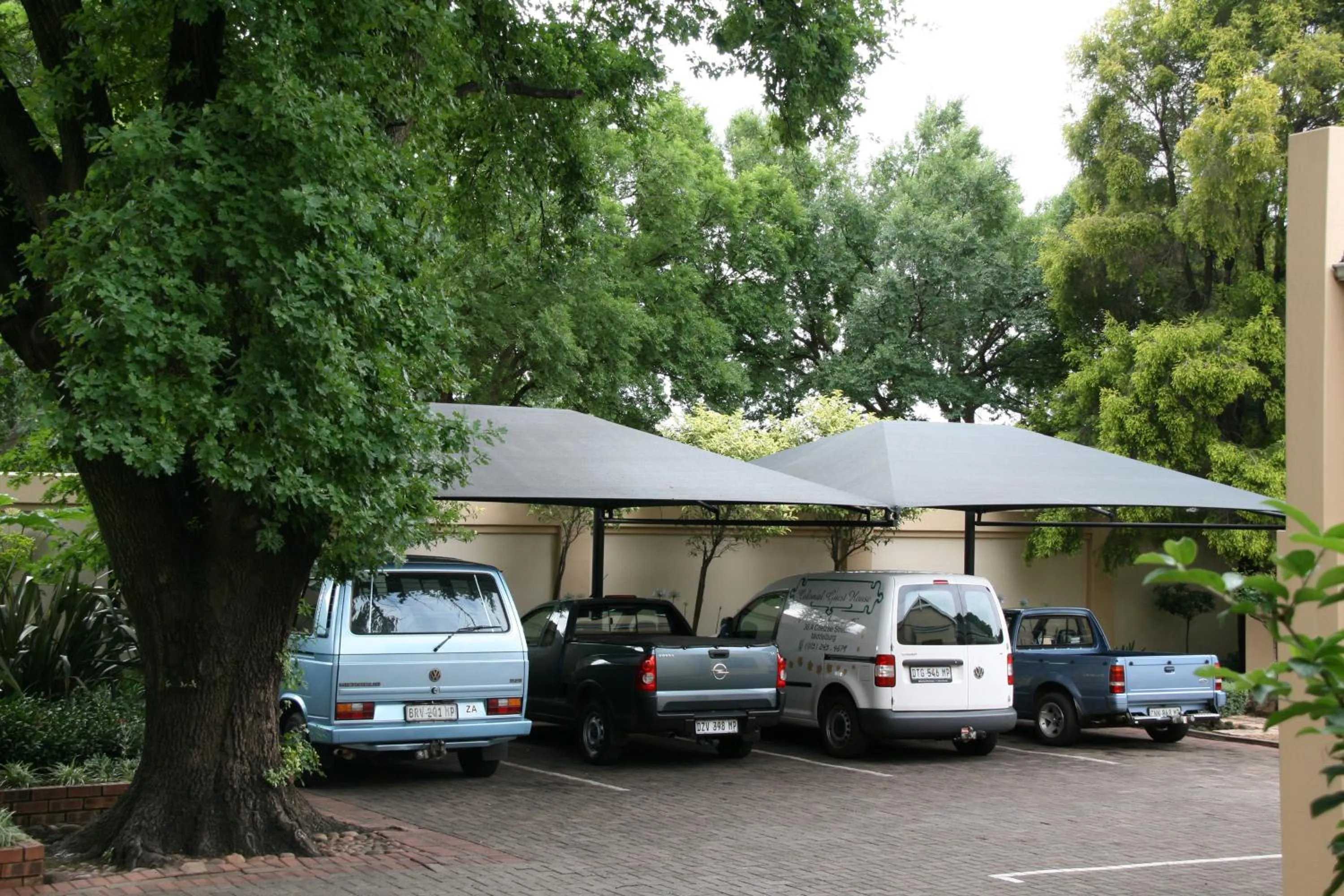 Parking in Del Roza Guest House