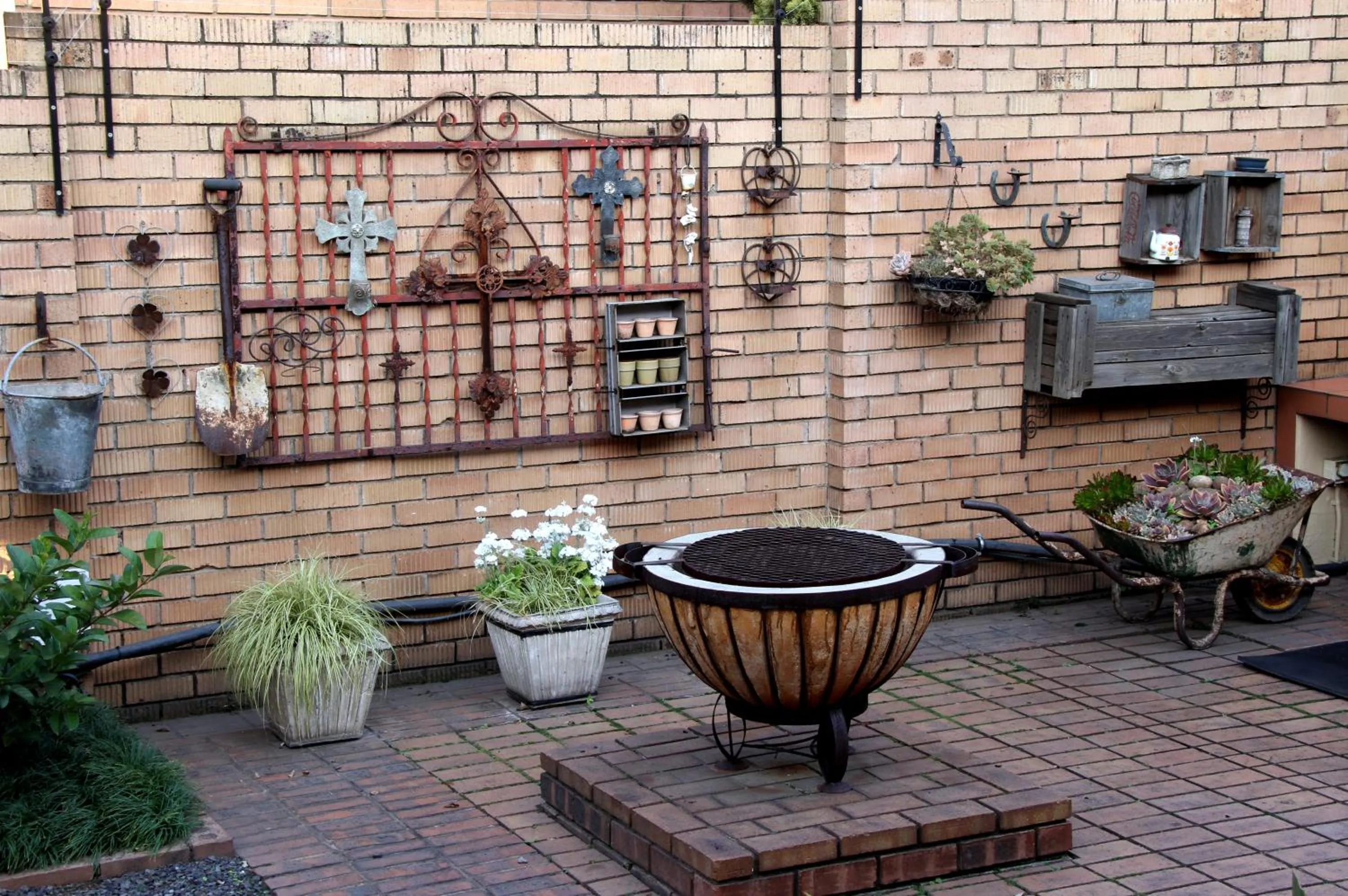 Garden in Del Roza Guest House