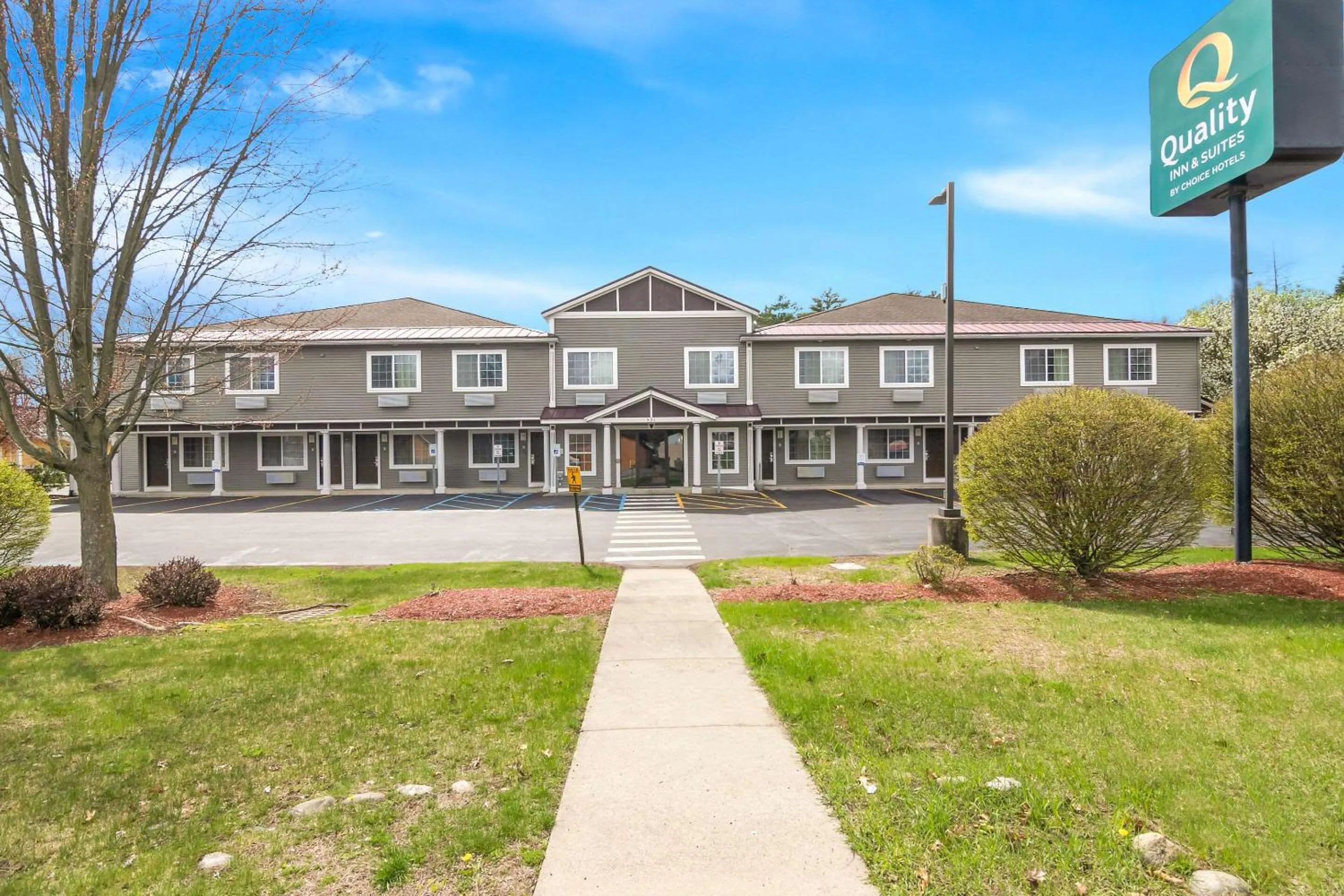 Property building in Quality Inn Queensbury - Lake George Area