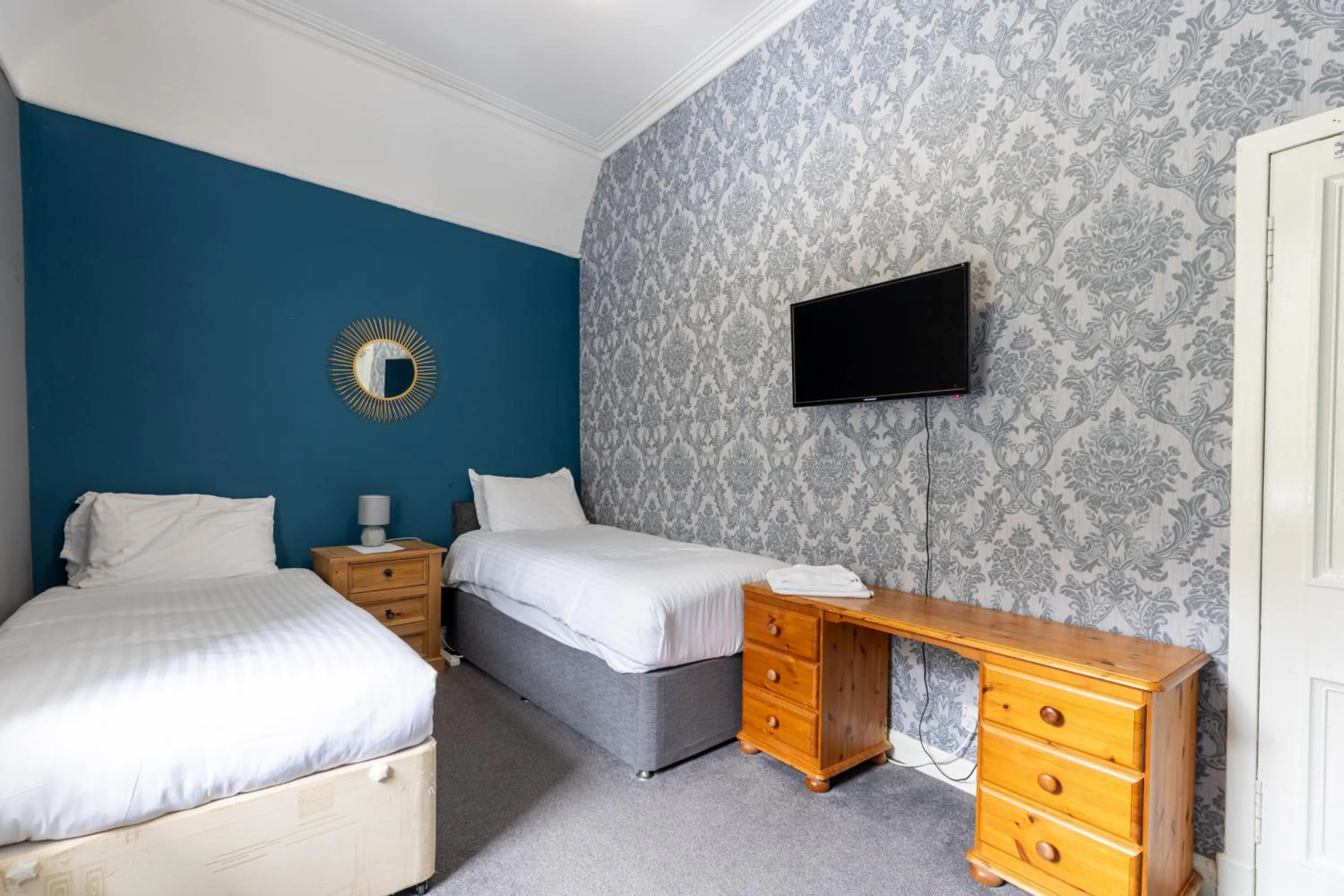 Bed in The Bein Inn Hotel & Restaurant