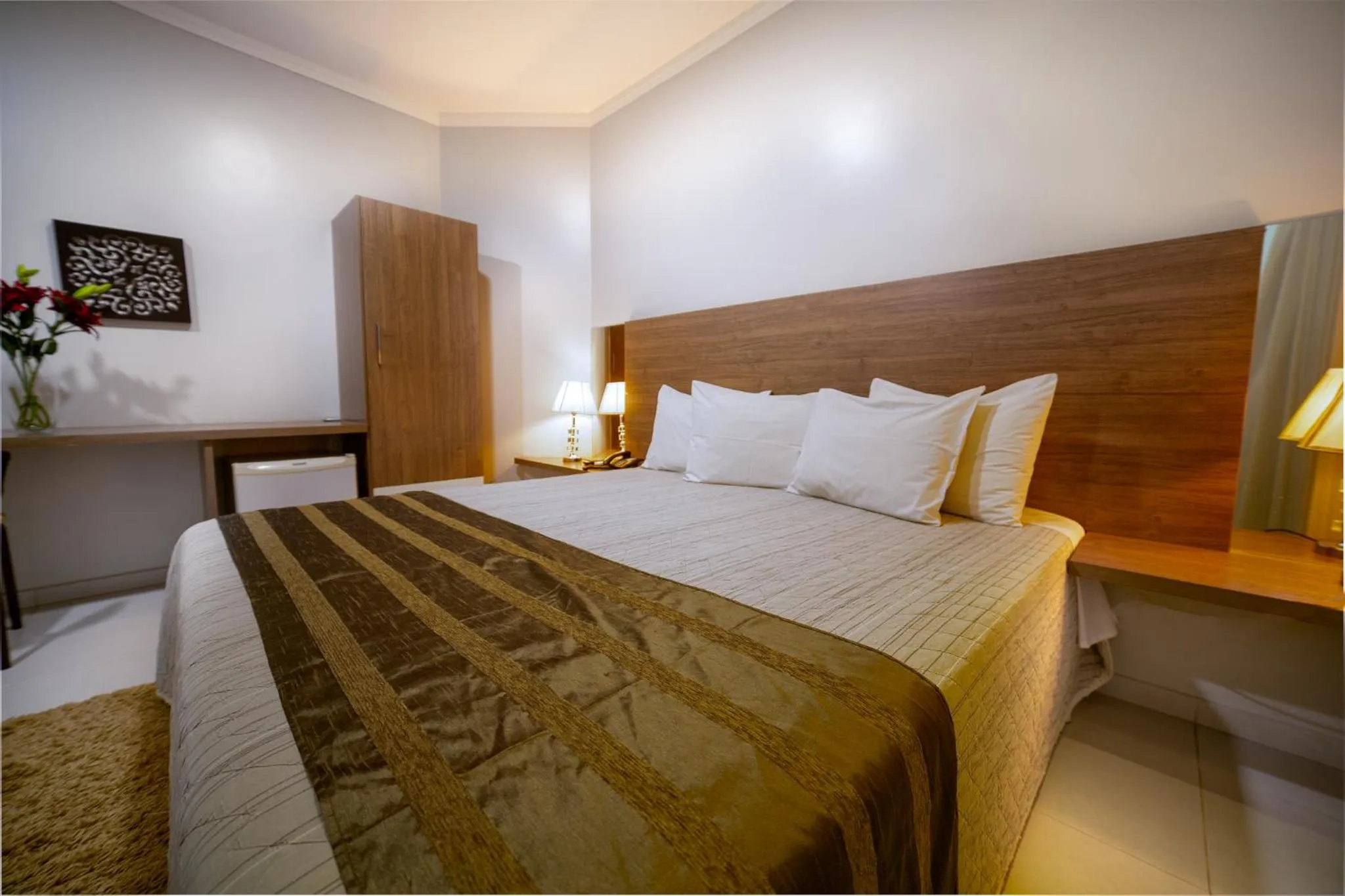 Bed in Hotel Porto Madeira