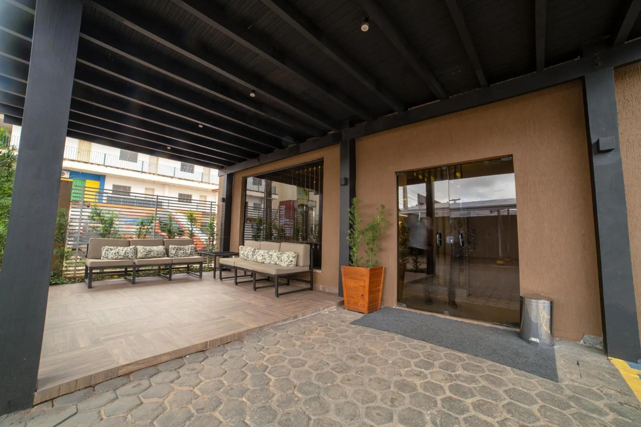 Patio in Hotel Porto Madeira