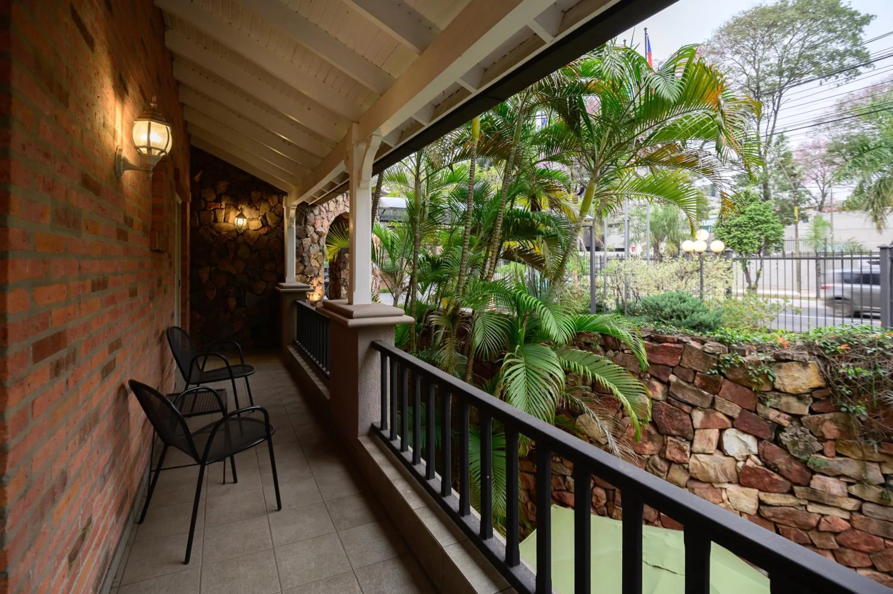 Balcony/Terrace in Hotel Villa Morra Suites
