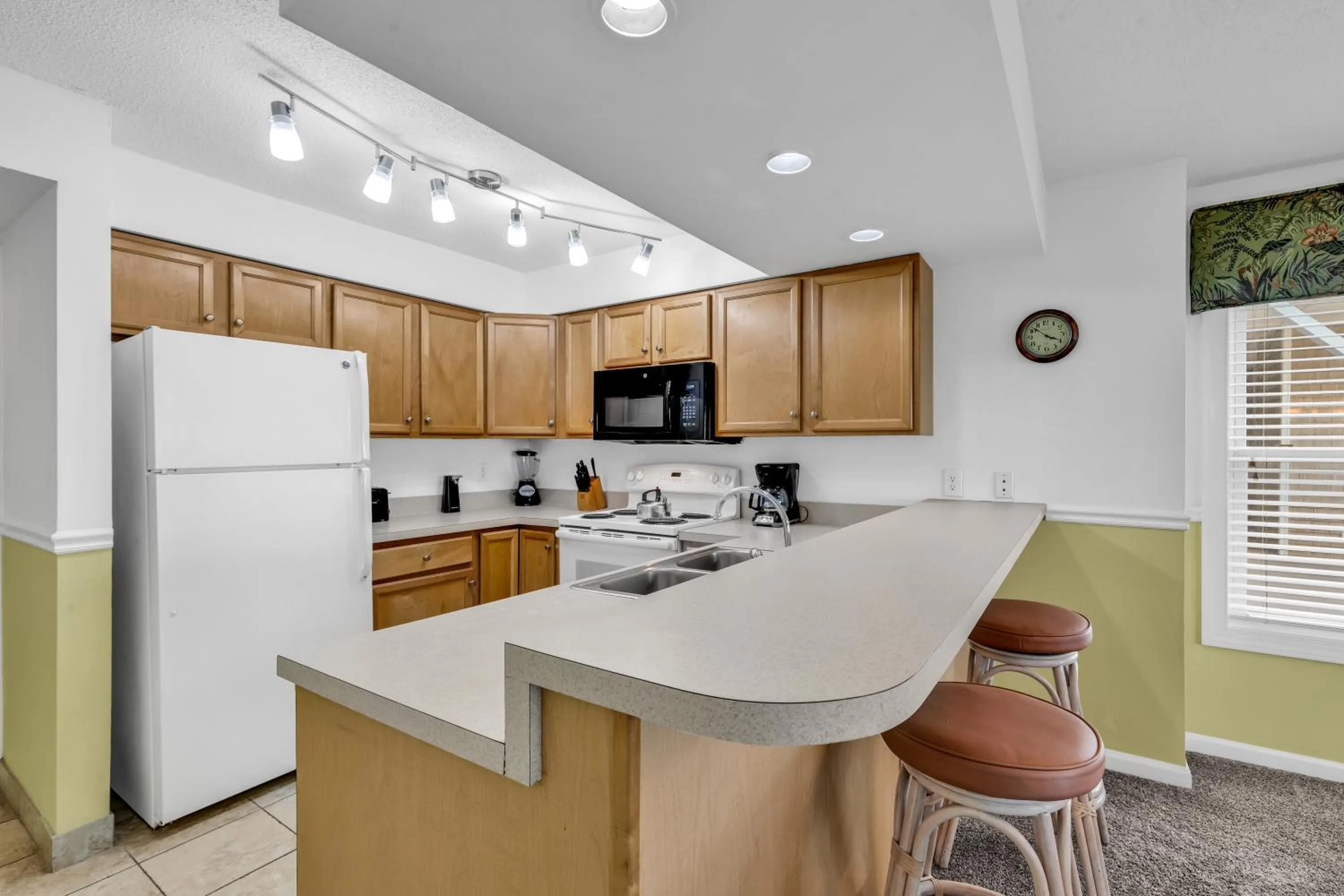 Kitchen or kitchenette in A Place at the Beach