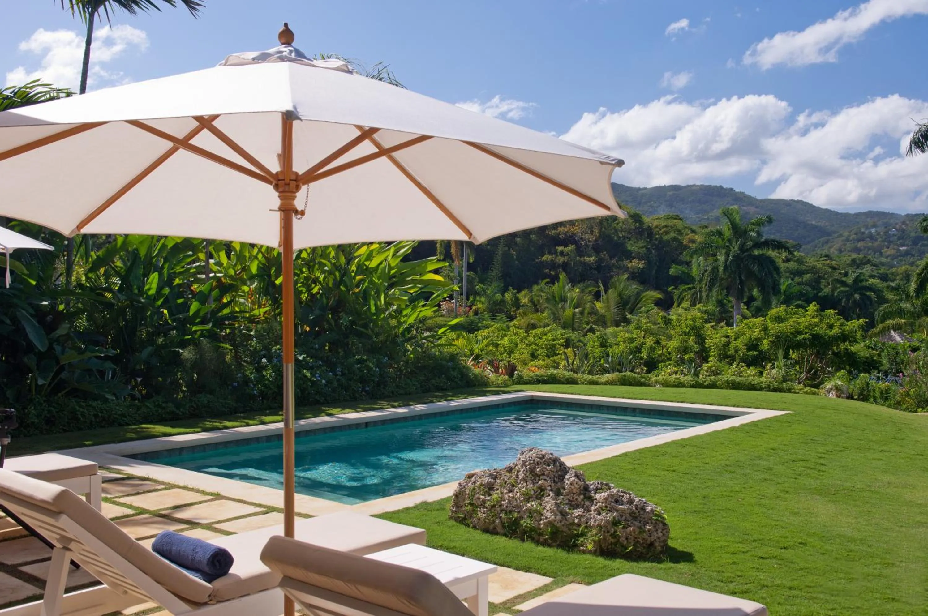 Pool view in Round Hill Hotel & Villas