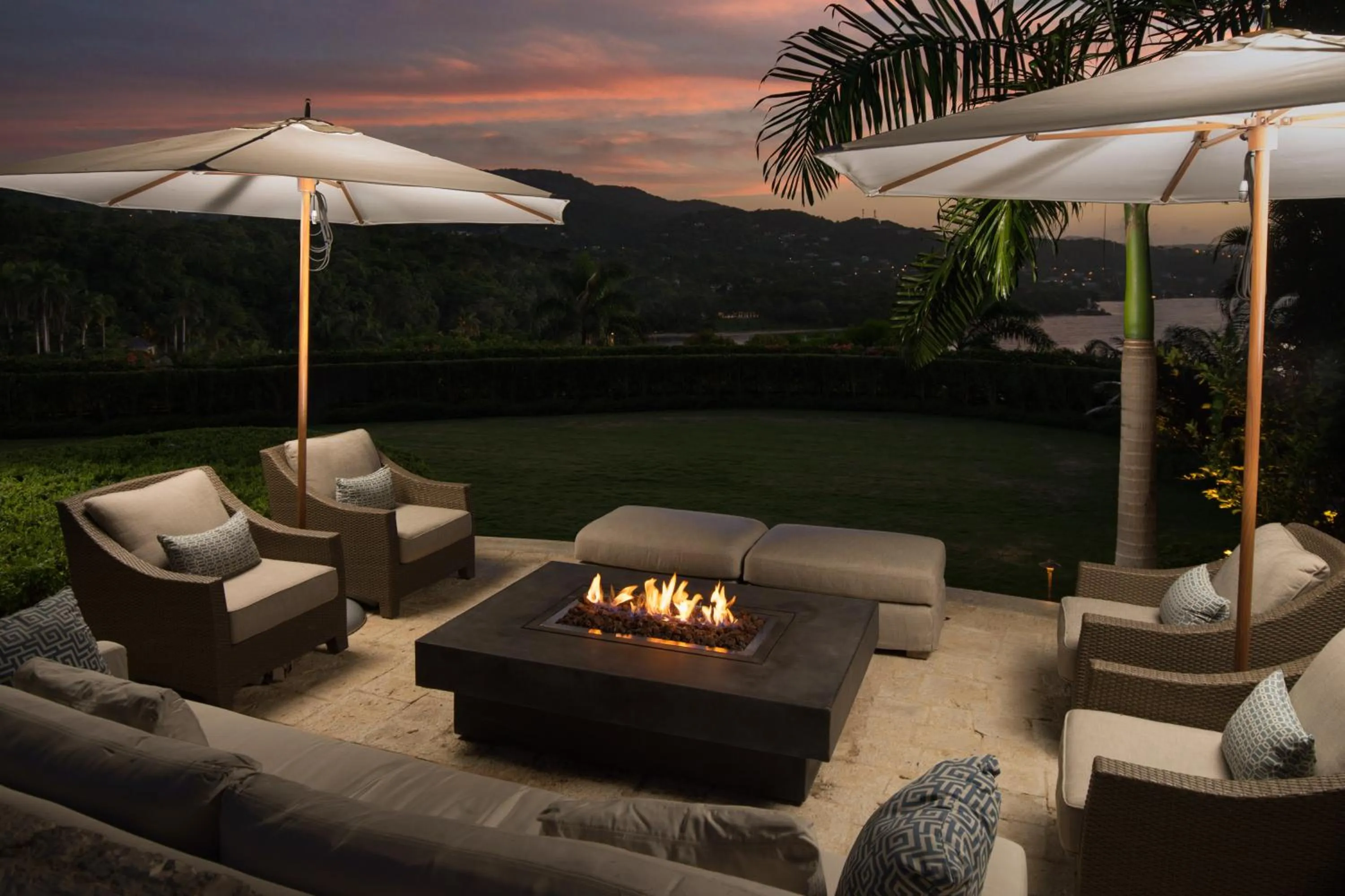 Patio in Round Hill Hotel & Villas