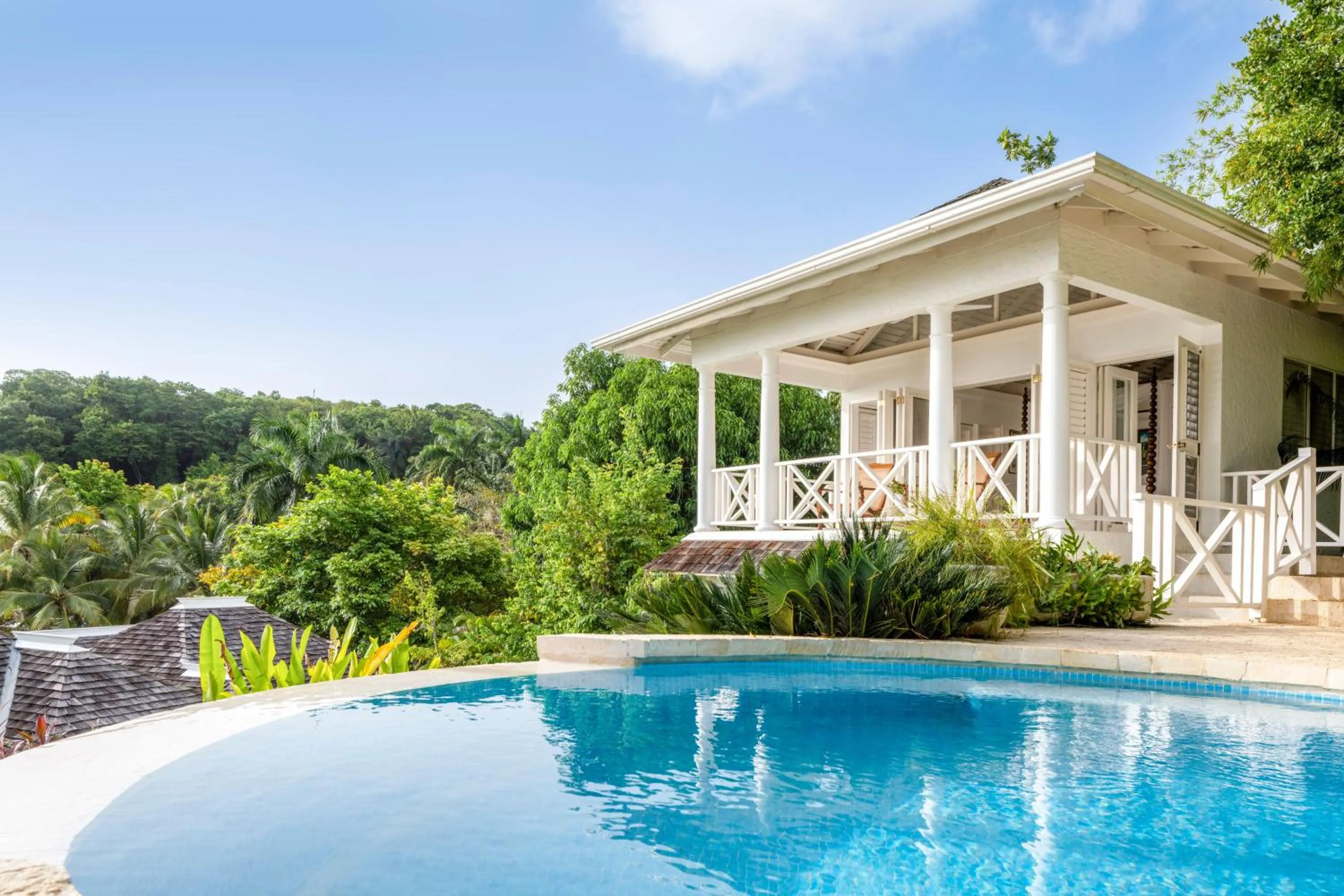 Pool view in Round Hill Hotel & Villas