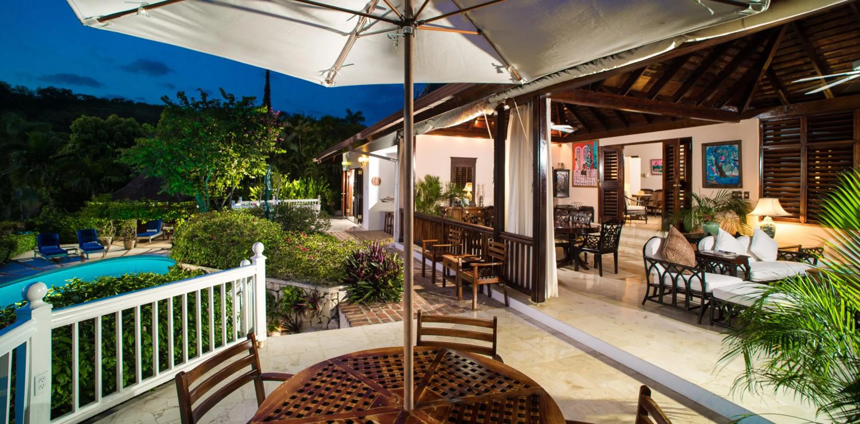 Balcony/Terrace in Round Hill Hotel & Villas