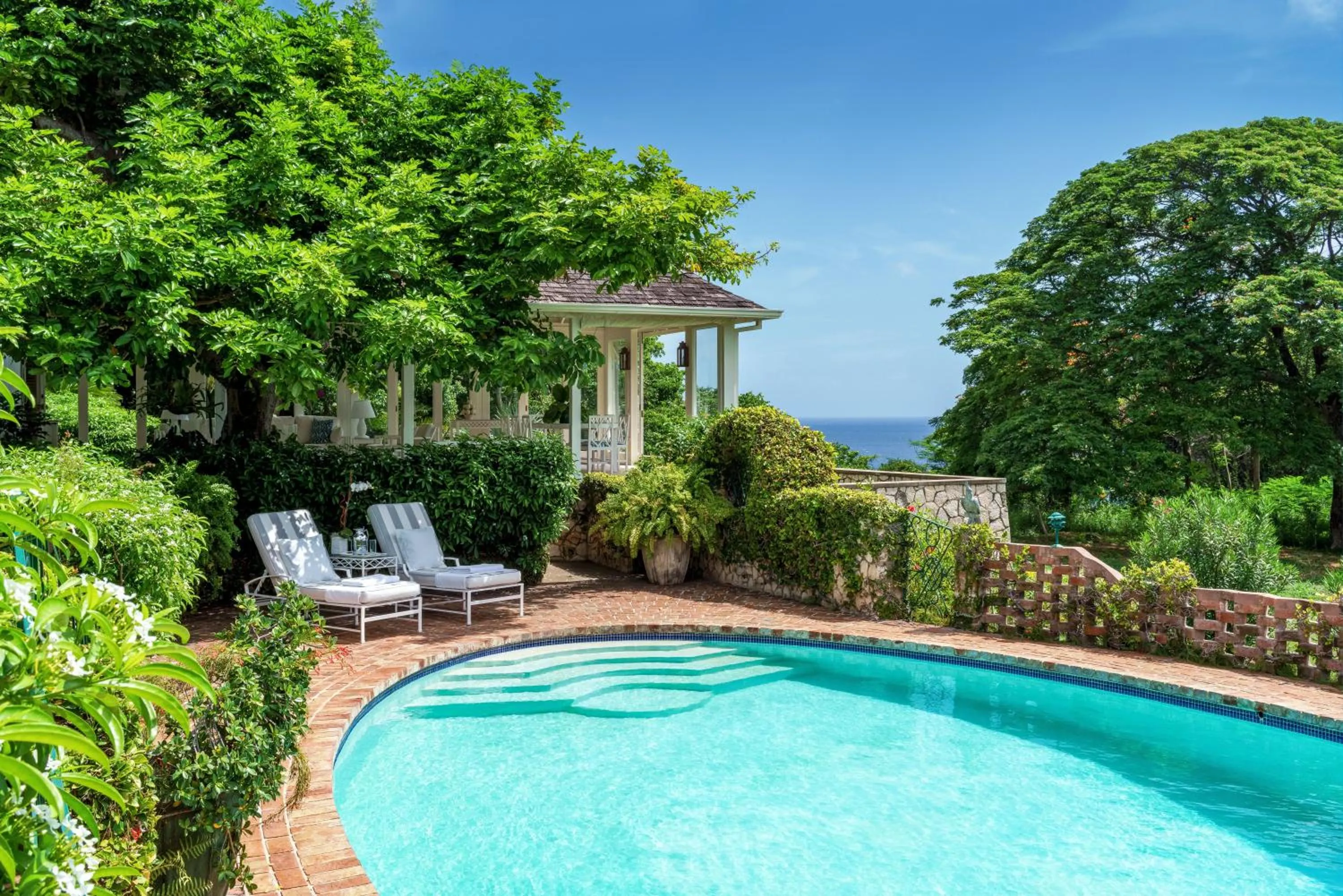Pool view in Round Hill Hotel & Villas