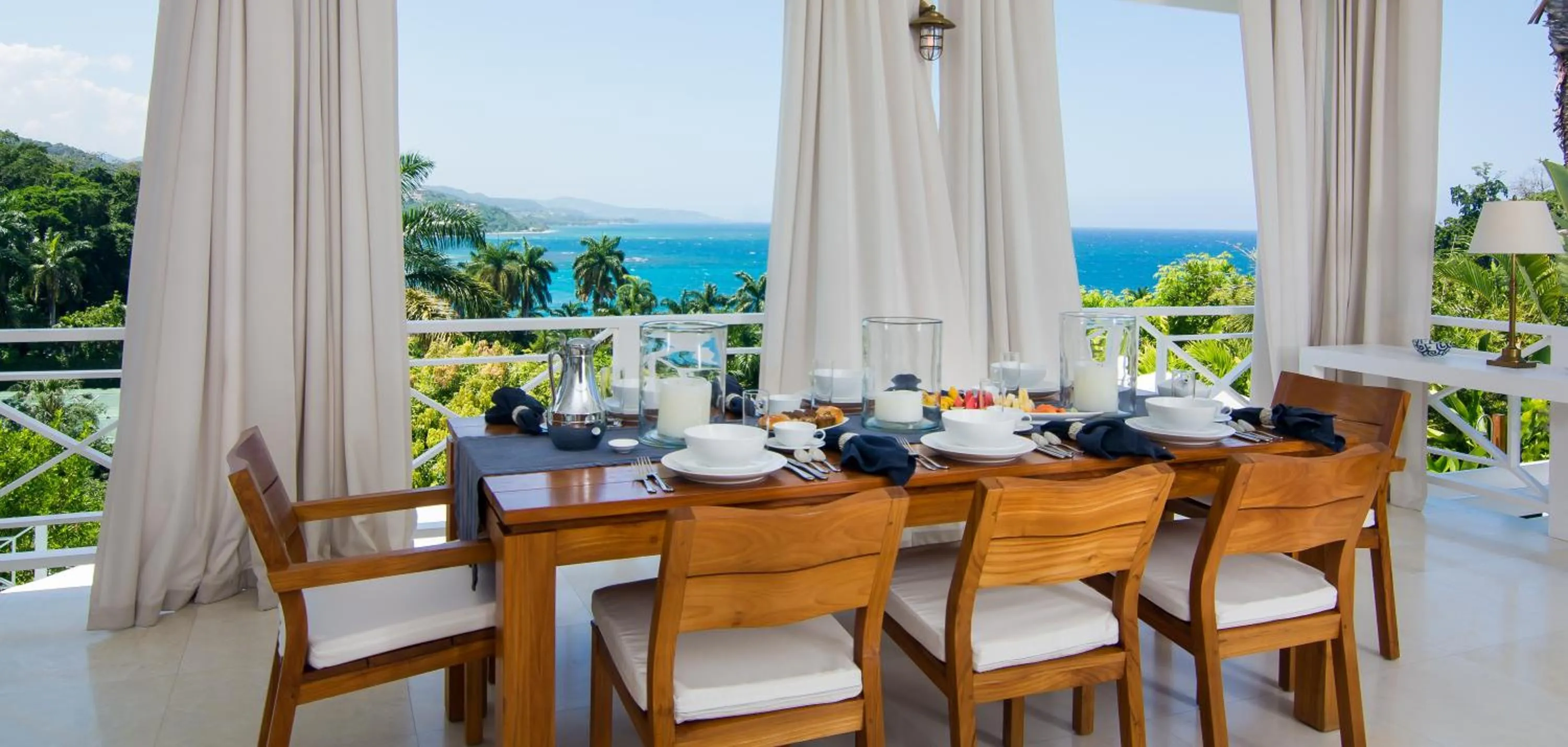 Dining area in Round Hill Hotel & Villas