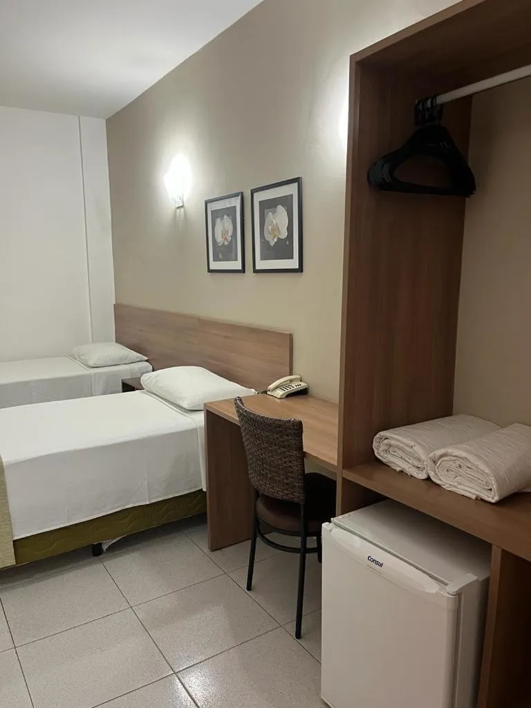 Bed in Larison Economy