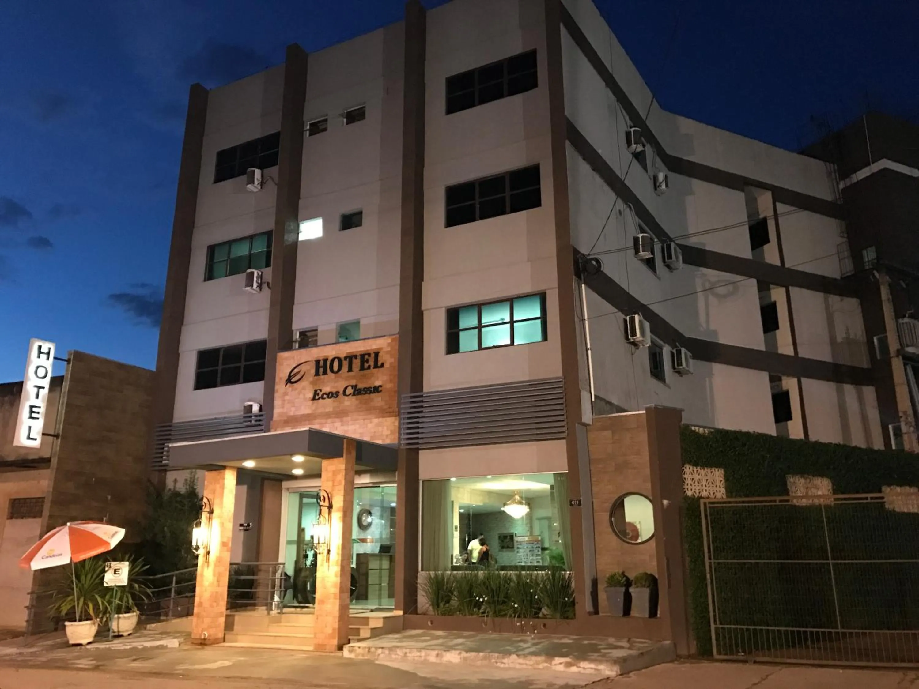 Facade/entrance, Property Building in Hotel Ecos Classic