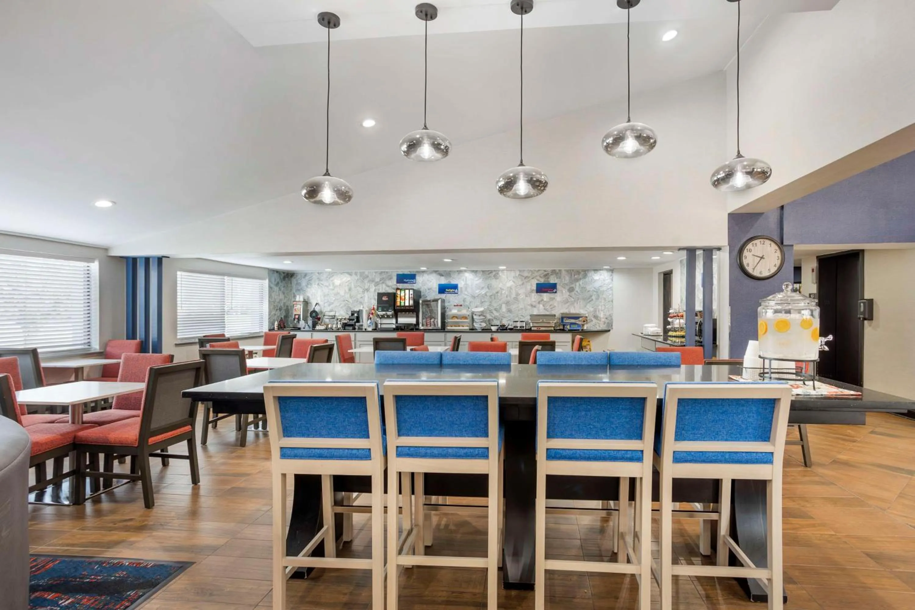 Breakfast in Best Western Westgate Inn