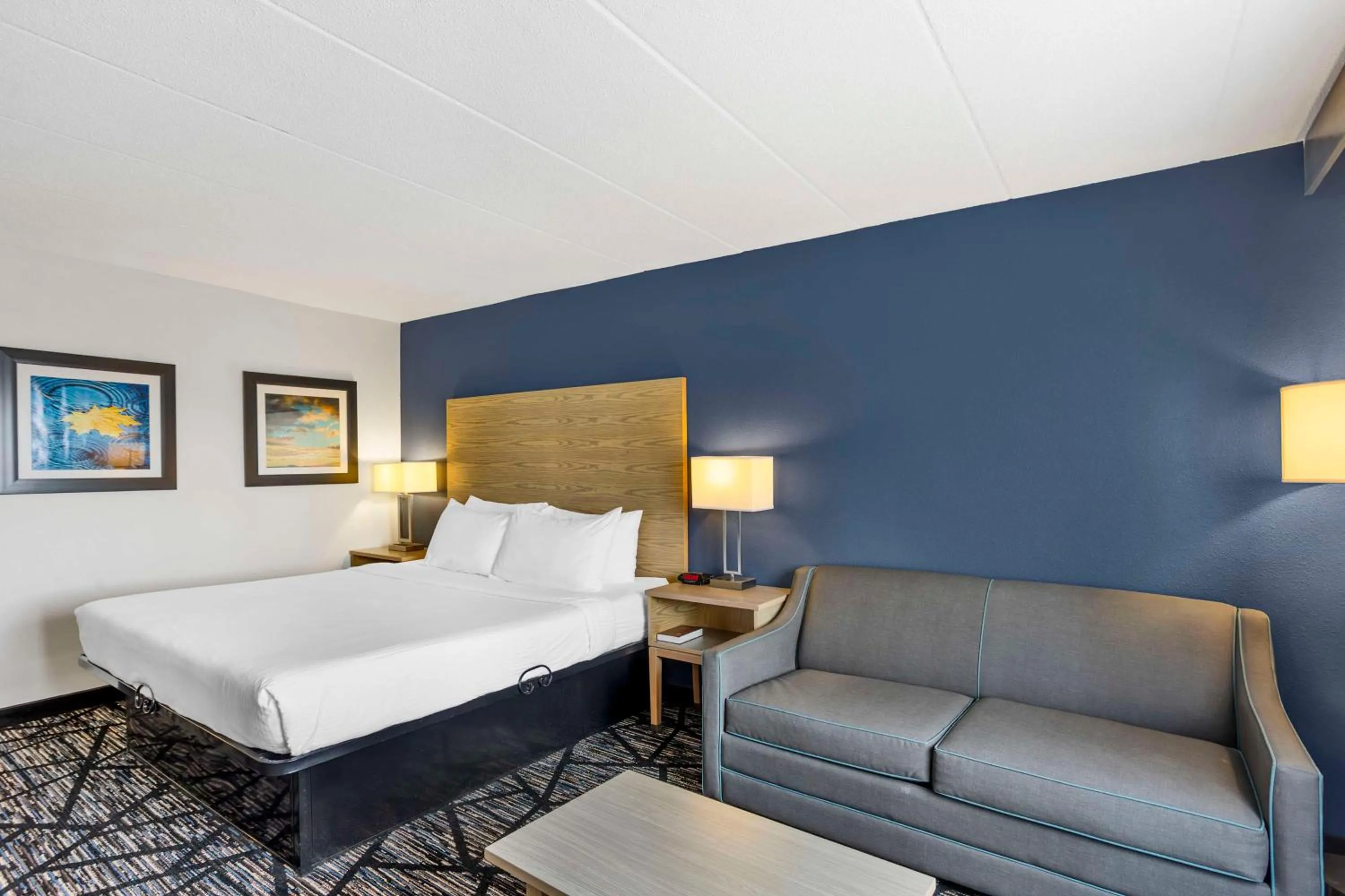 Bedroom, Bed in Best Western Westgate Inn