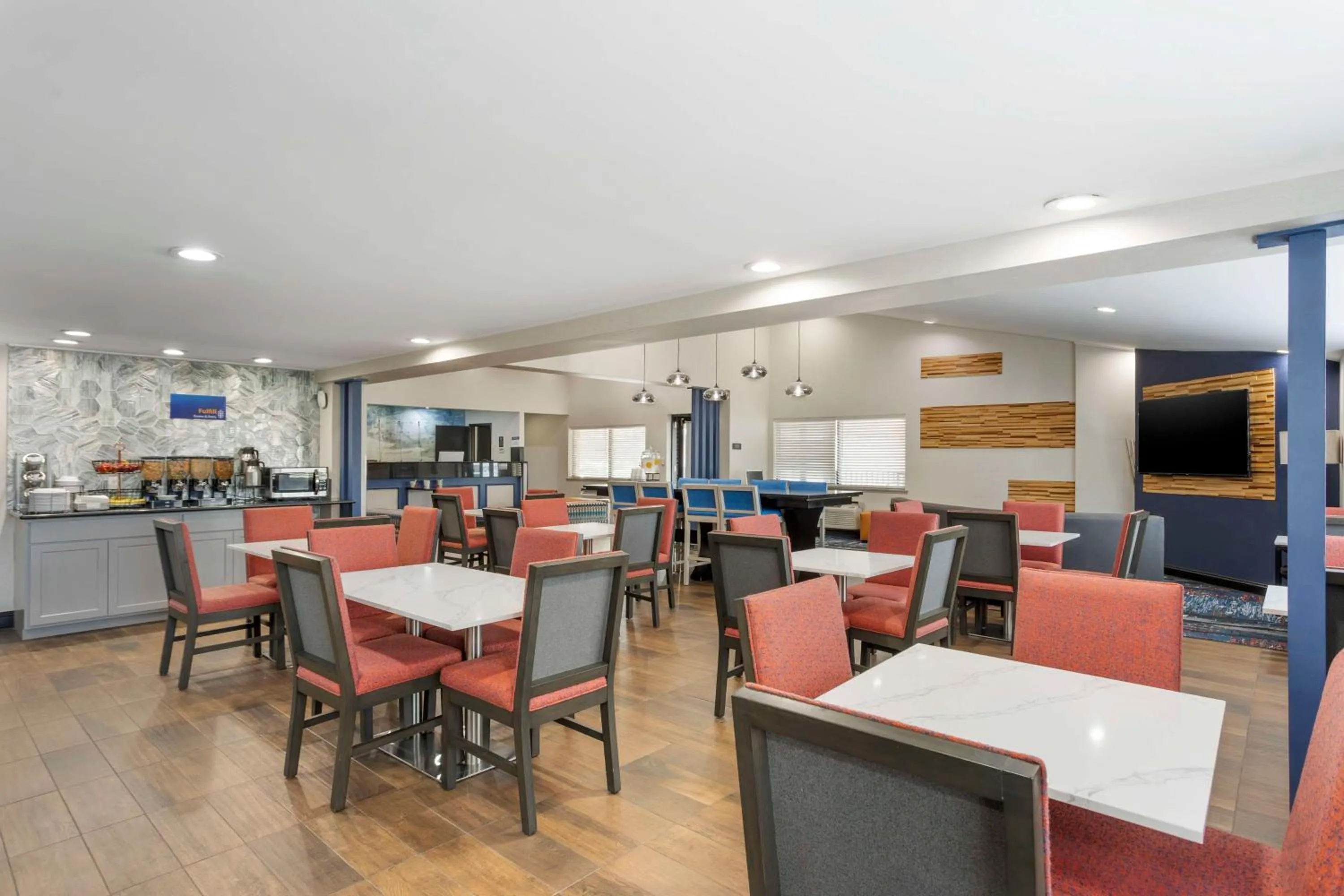 Breakfast in Best Western Westgate Inn