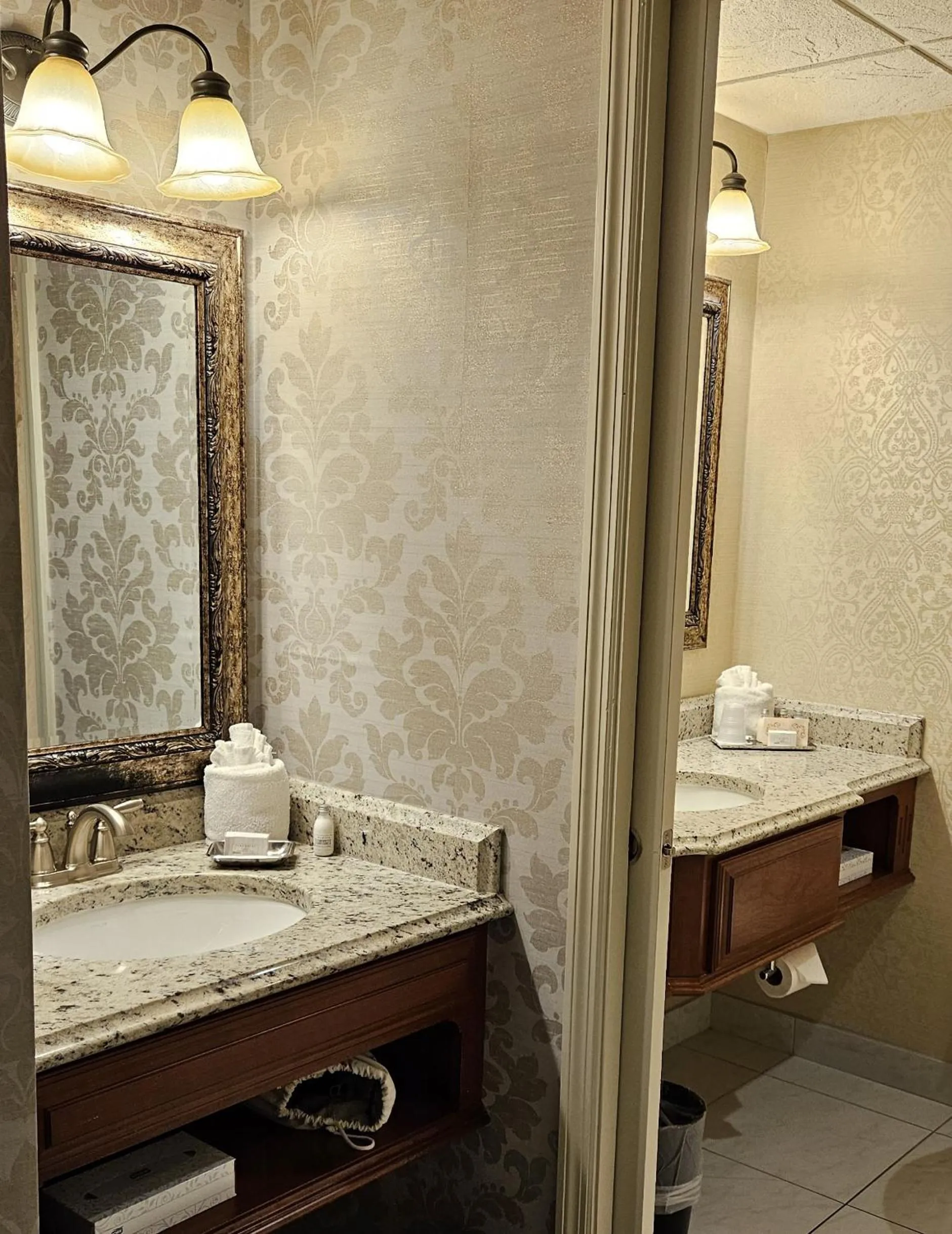 Standard Family Room in Fulton Steamboat Inn