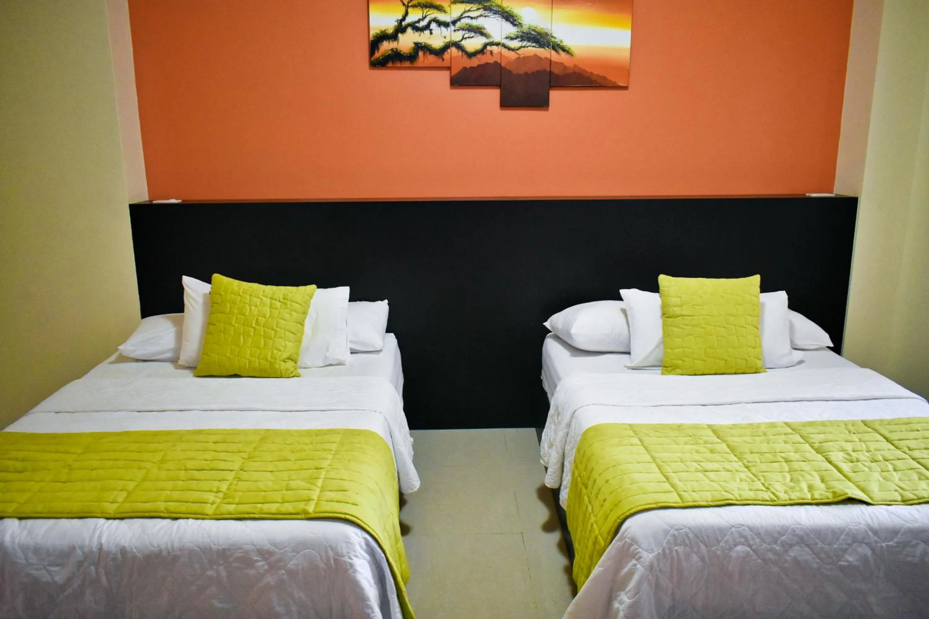 Bedroom, Bed in Hotel La Laguna Galapagos