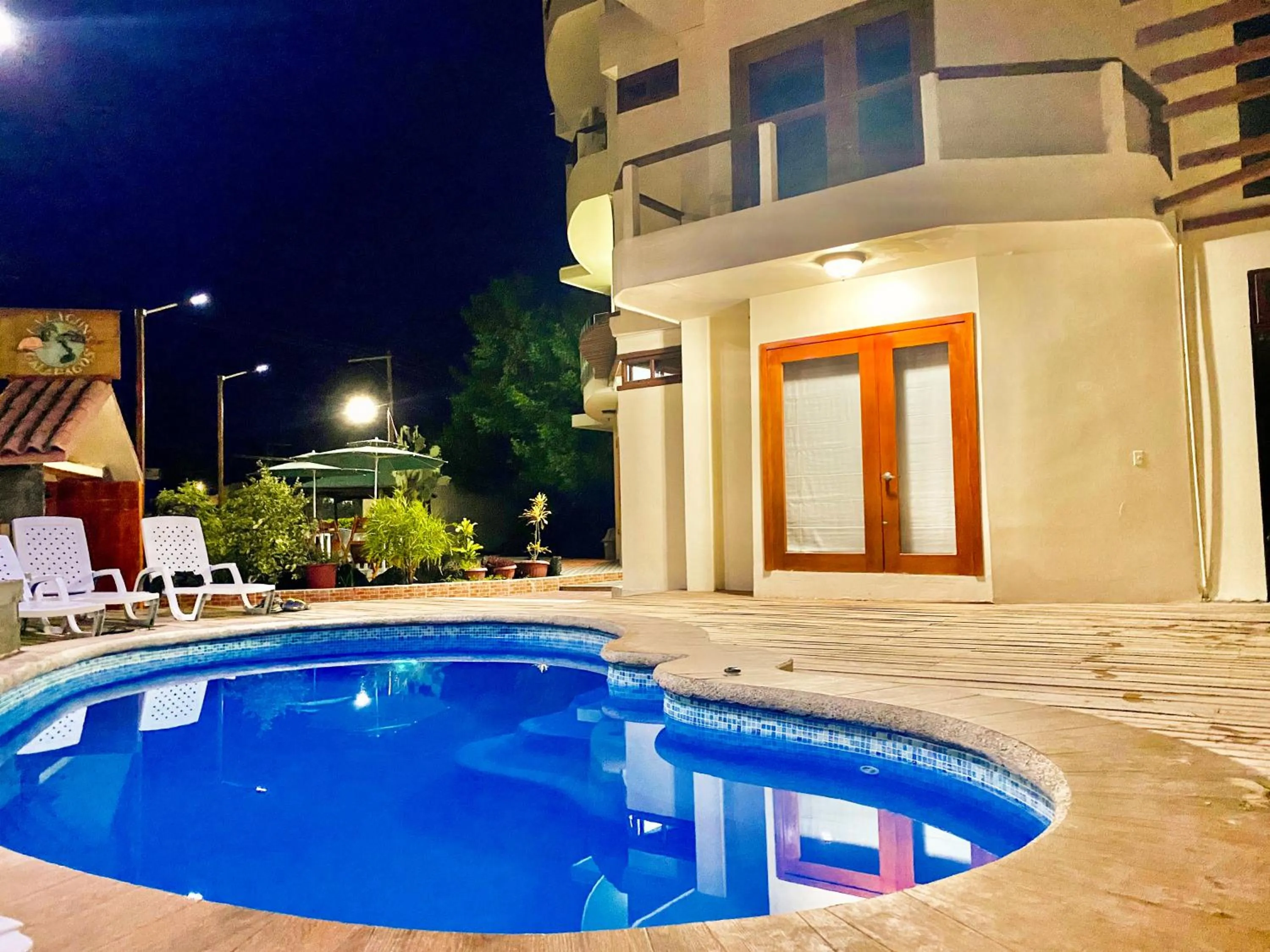 Swimming pool in Hotel La Laguna Galapagos