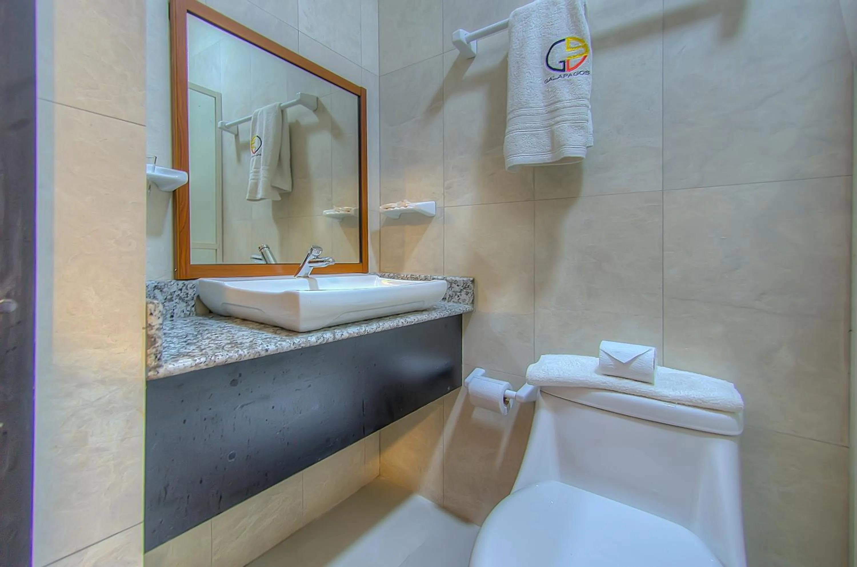 Bathroom in Hotel La Laguna Galapagos