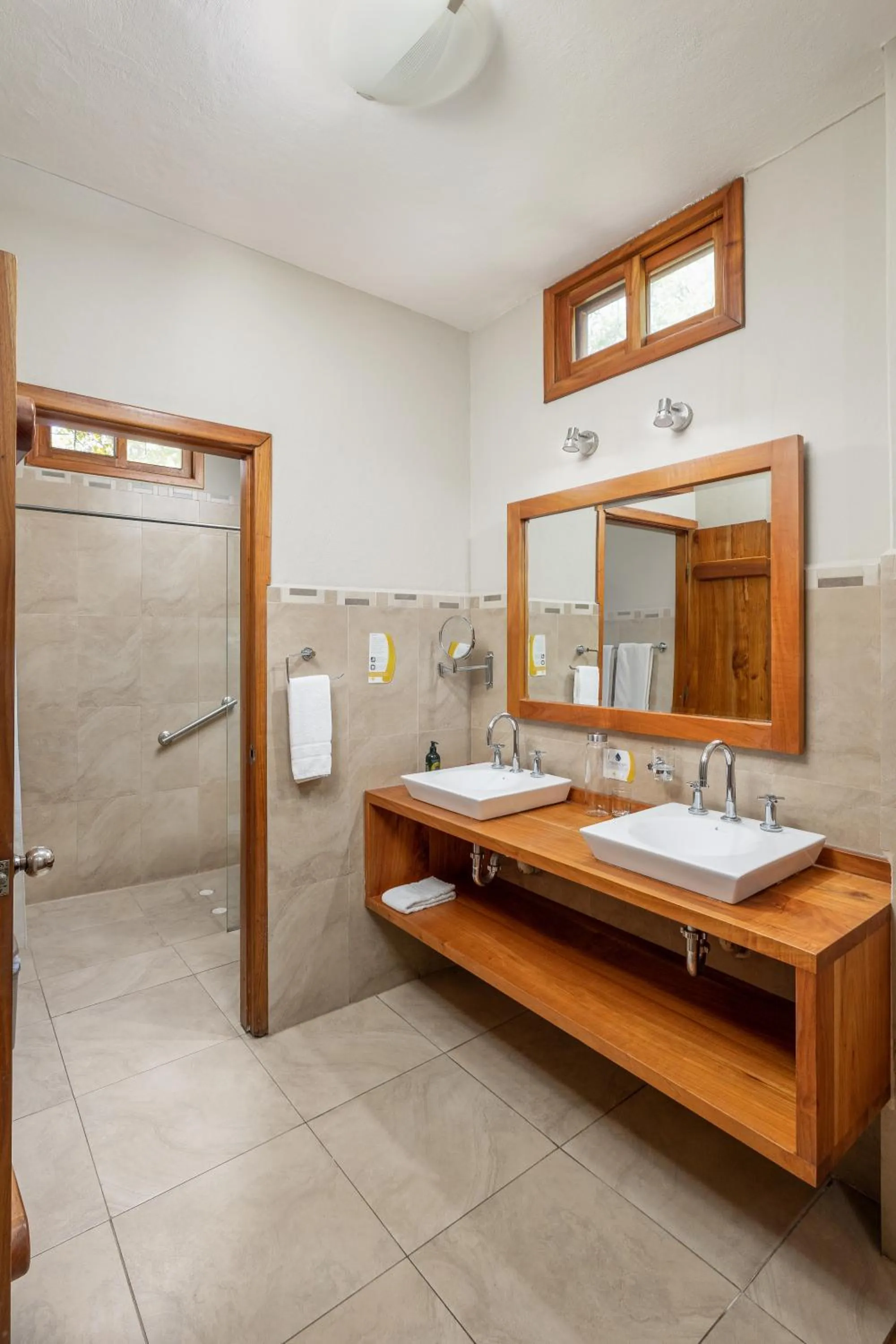 Bathroom in Blu Galapagos Sustainable Waterfront Lodge
