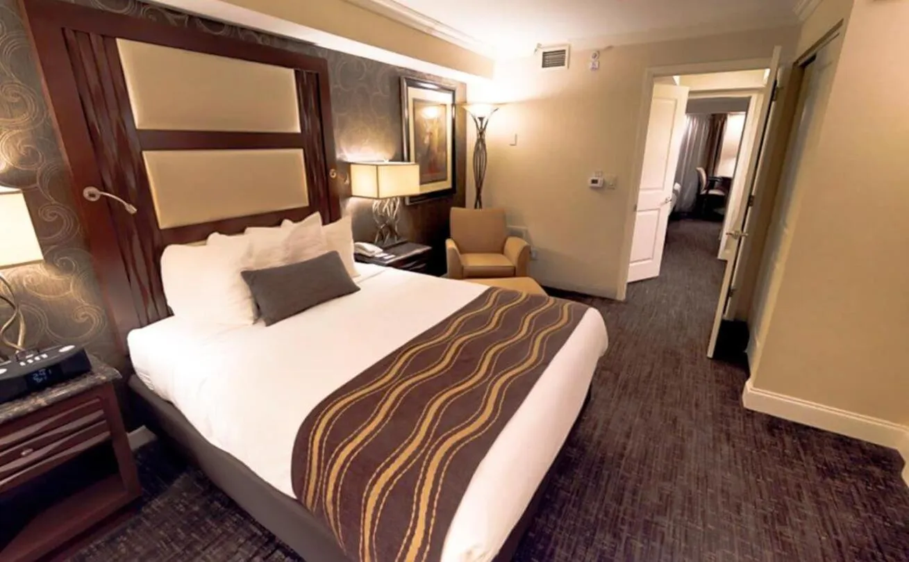 Bedroom, Bed in Eden Resort and Suites, BW Premier Collection