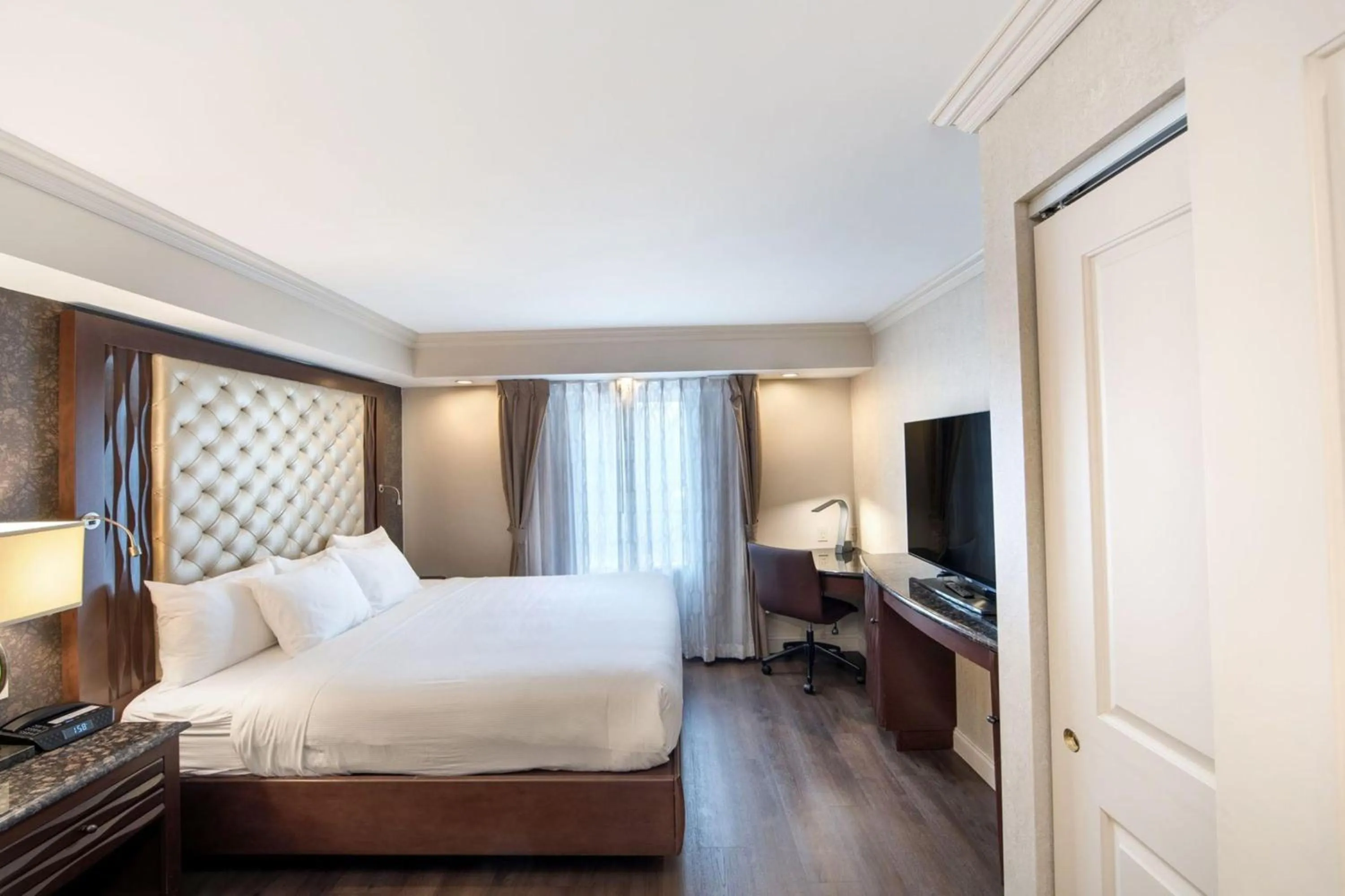 Photo of the whole room, Bed in Eden Resort and Suites, BW Premier Collection