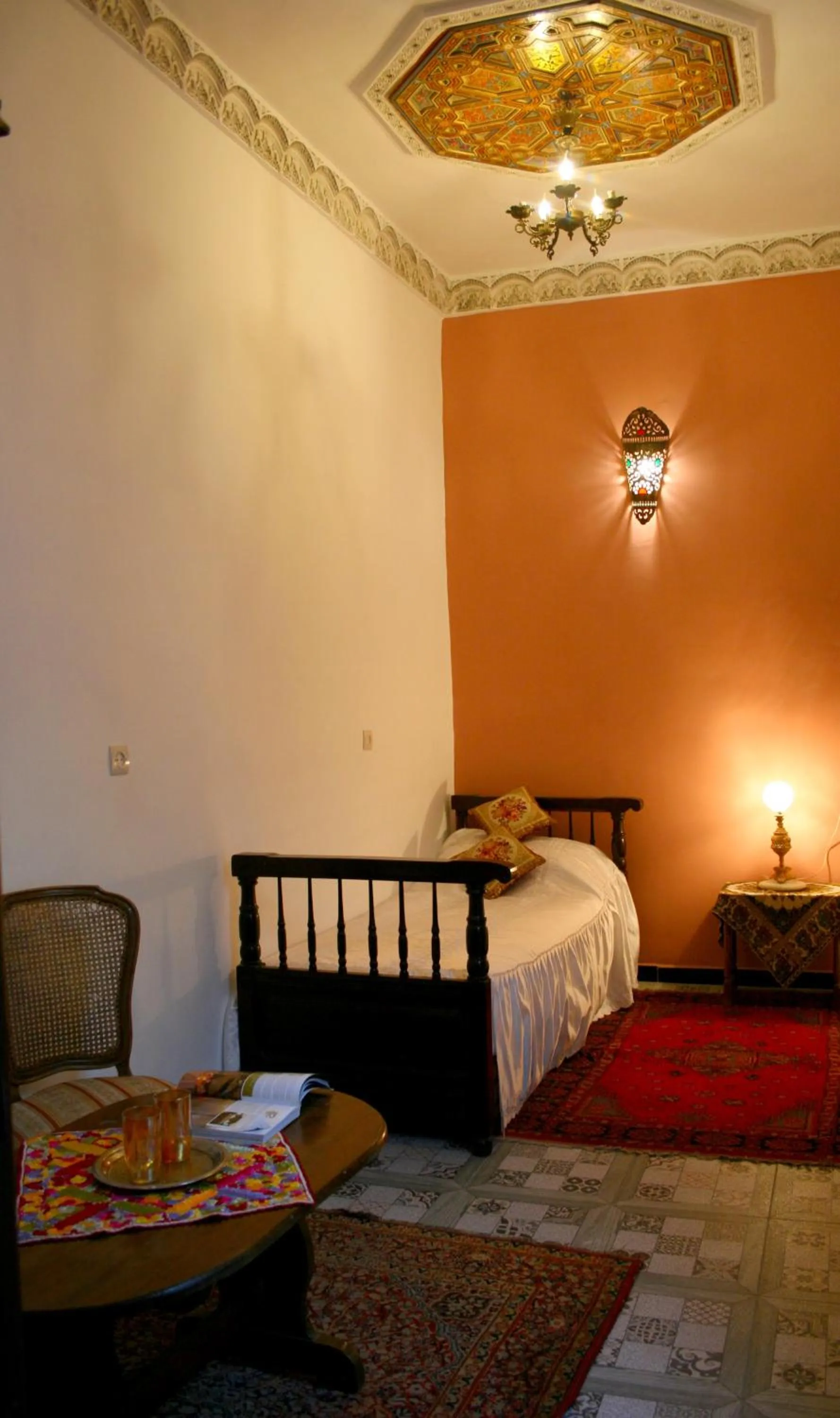 Bed in Riad Lalla Fatima