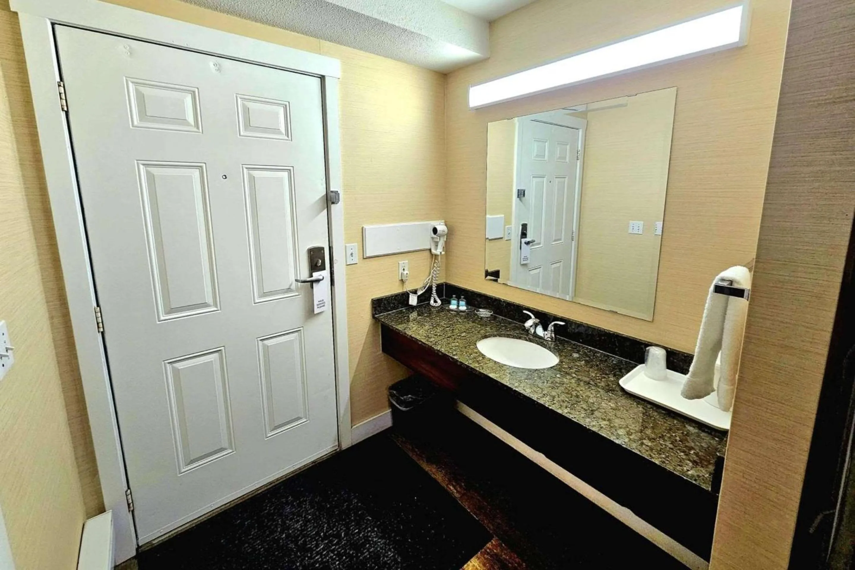 Bedroom in Rodeway Inn & Suites