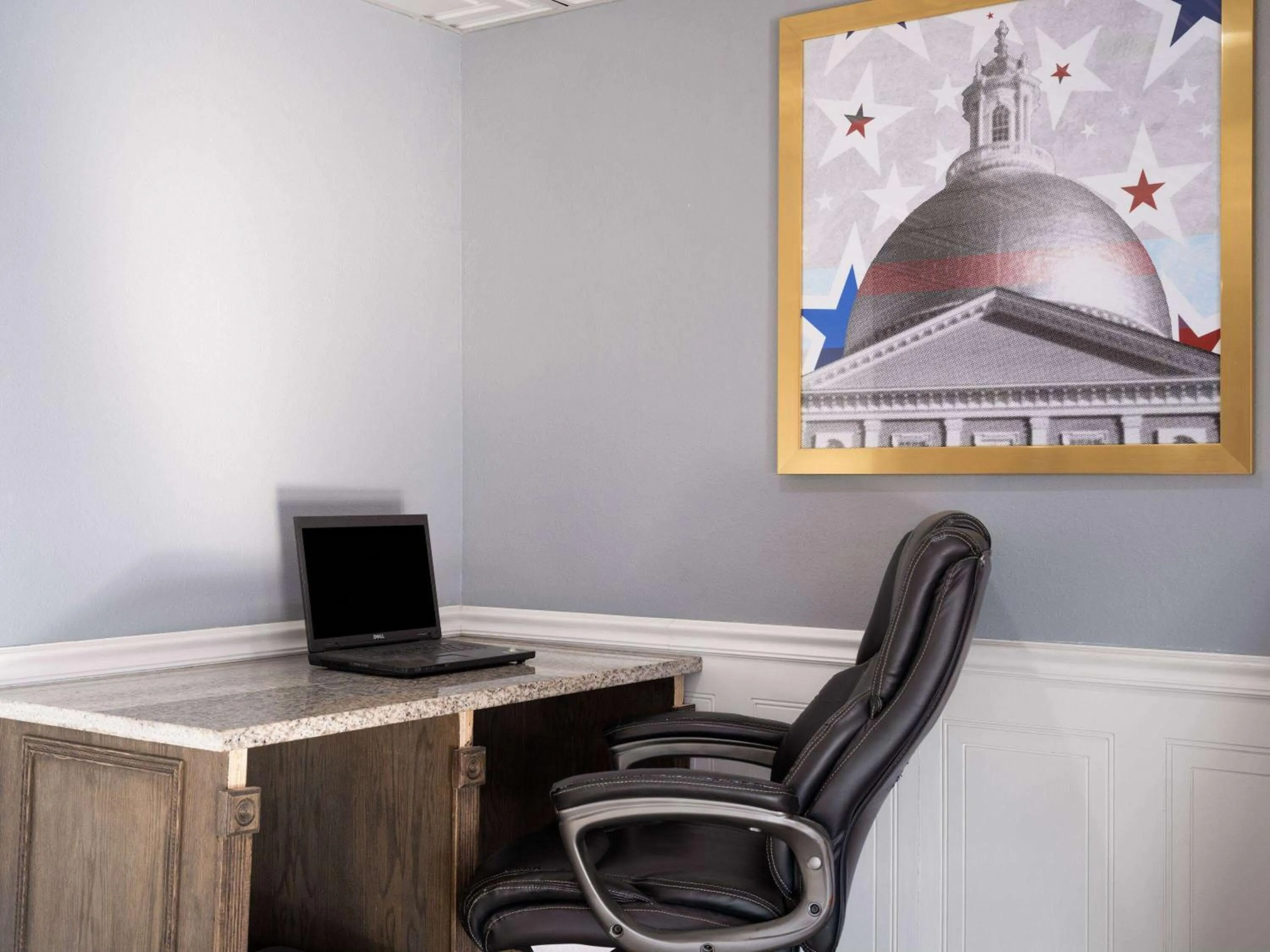 Business facilities in AmericInn by Wyndham Woodstock IL