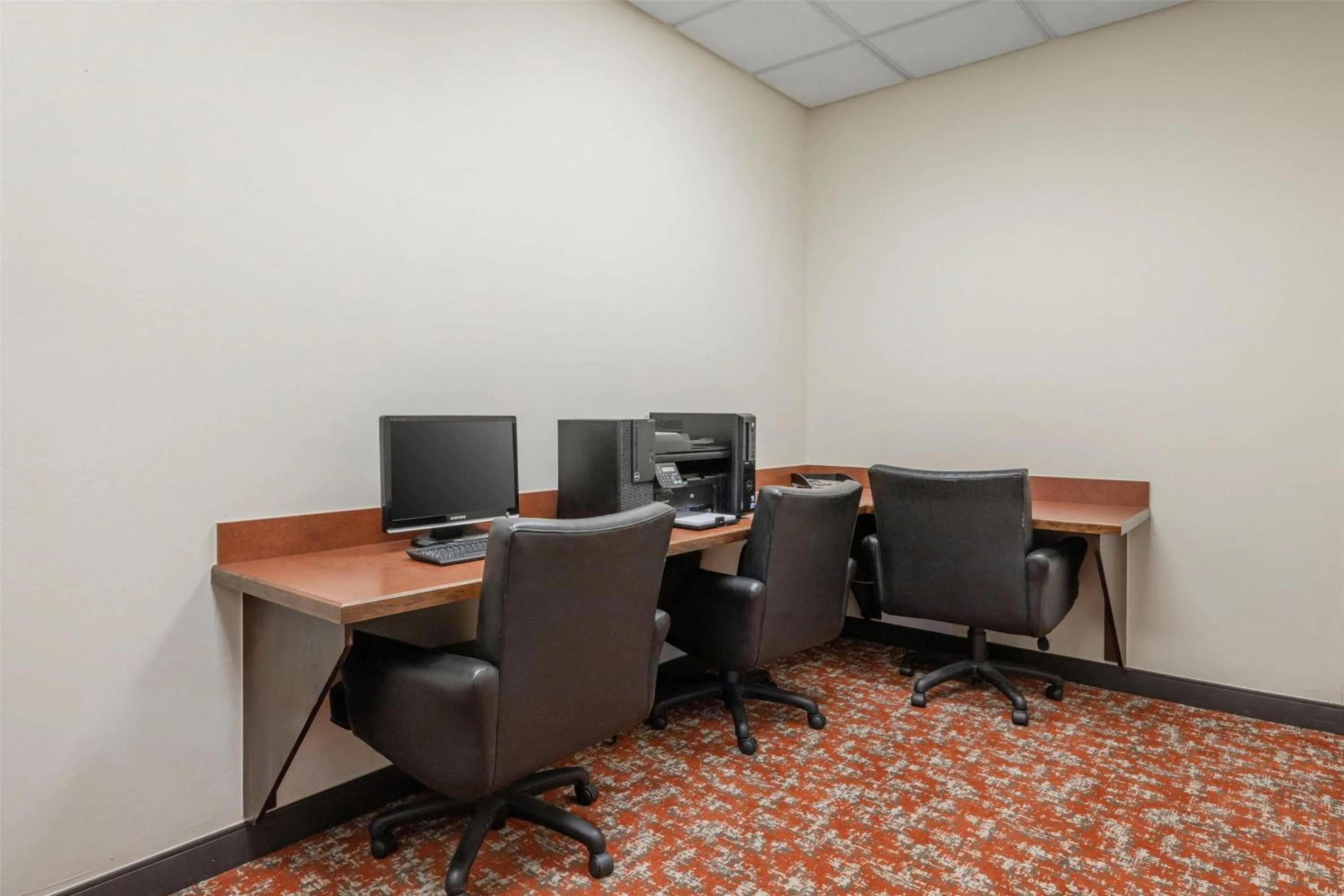 Business facilities in Best Western PLUS Cimarron Hotel & Suites