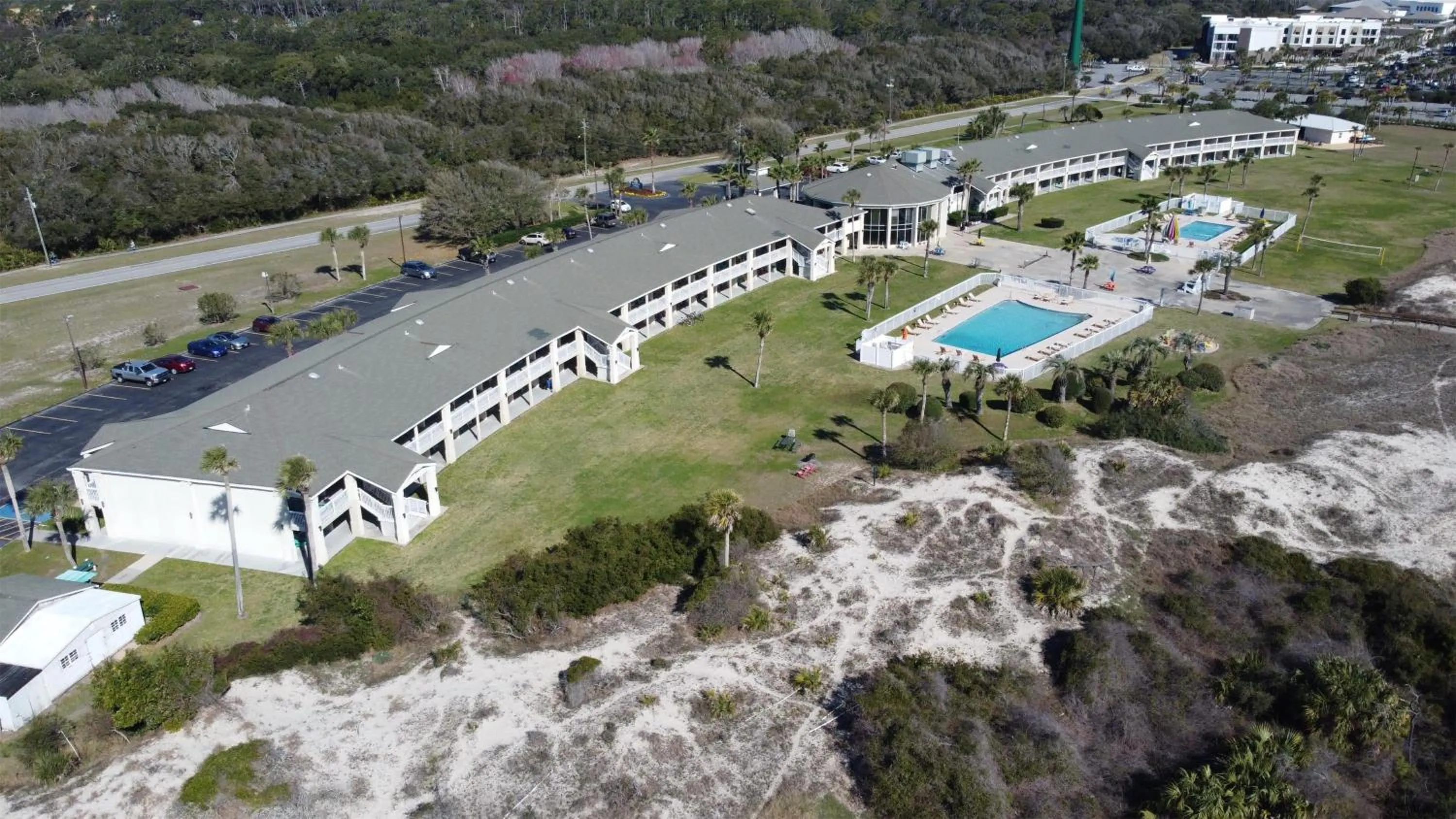 Property building in Days Inn & Suites by Wyndham Jekyll Island