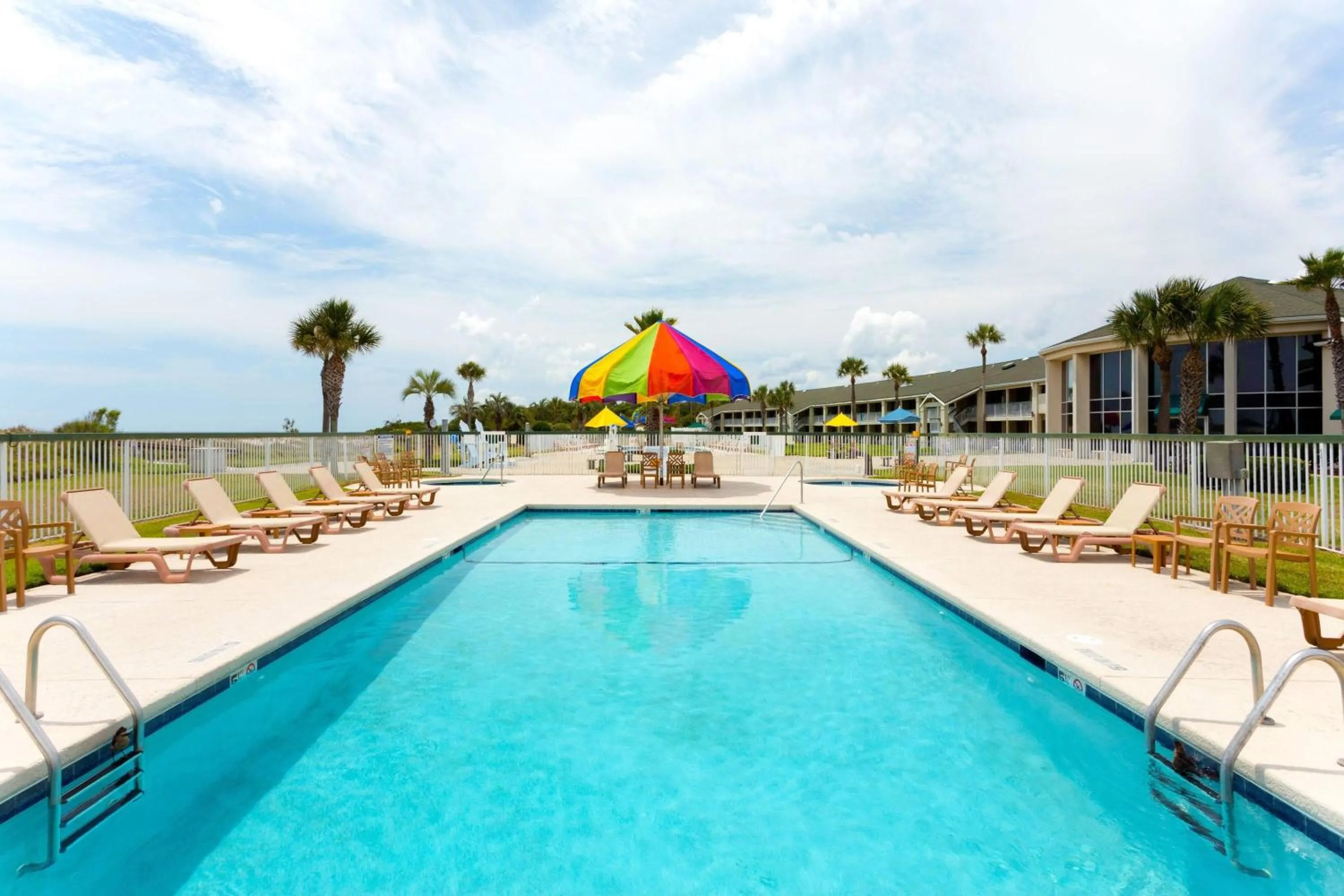 Pool view in Days Inn & Suites by Wyndham Jekyll Island