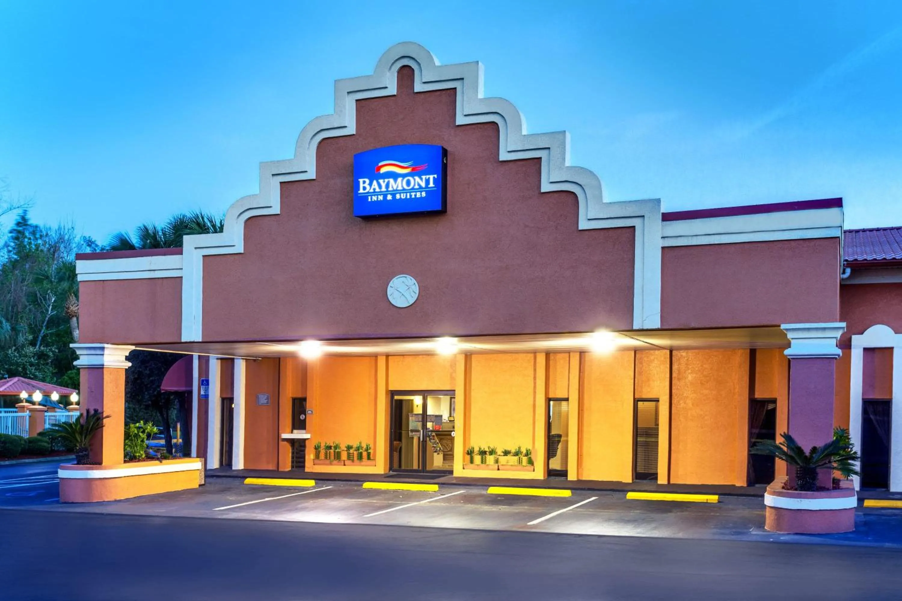 Baymont by Wyndham Lake City I-75