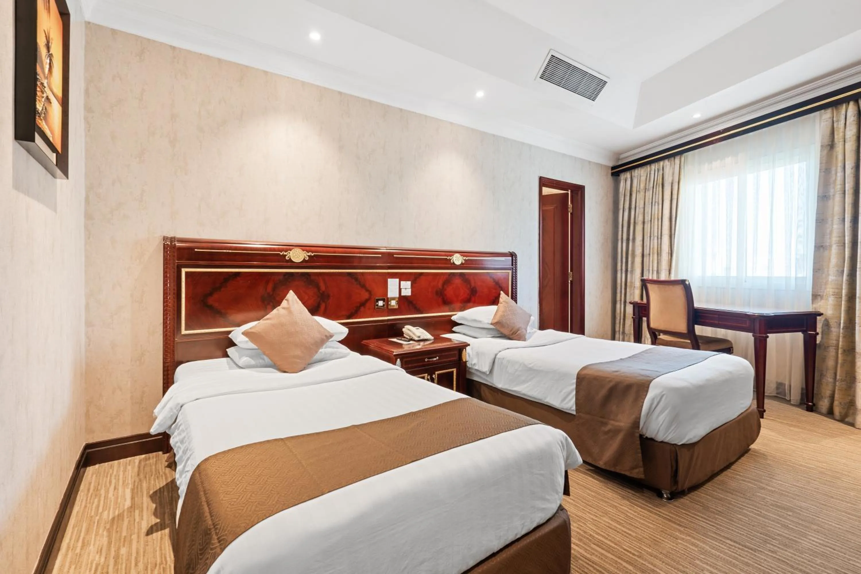 Bedroom, Bed in Chairmen Hotel