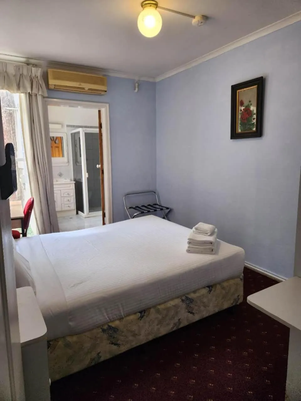 Bed in Georgian Court Inn