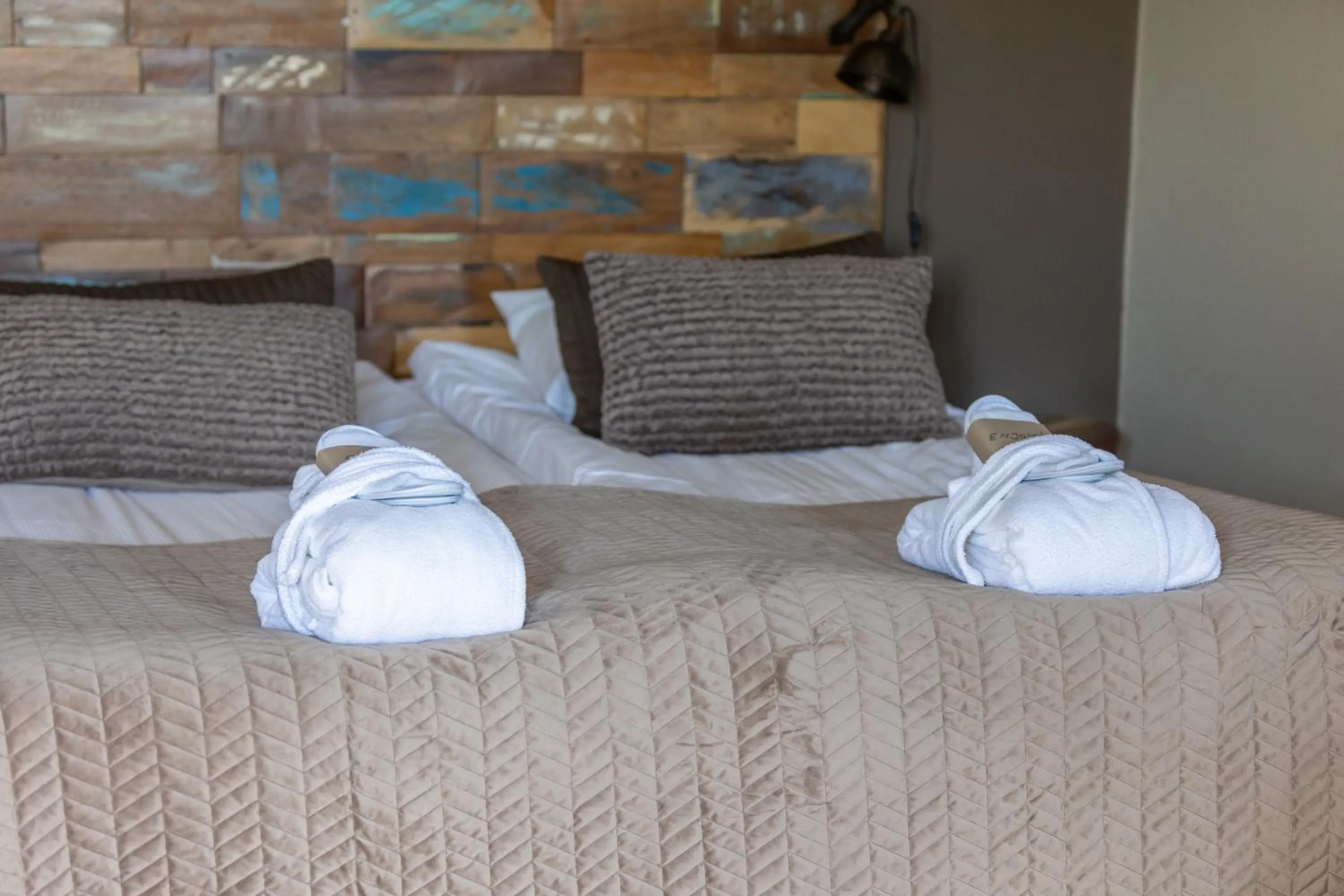 Bed in Örums Nygård Gårdshotell