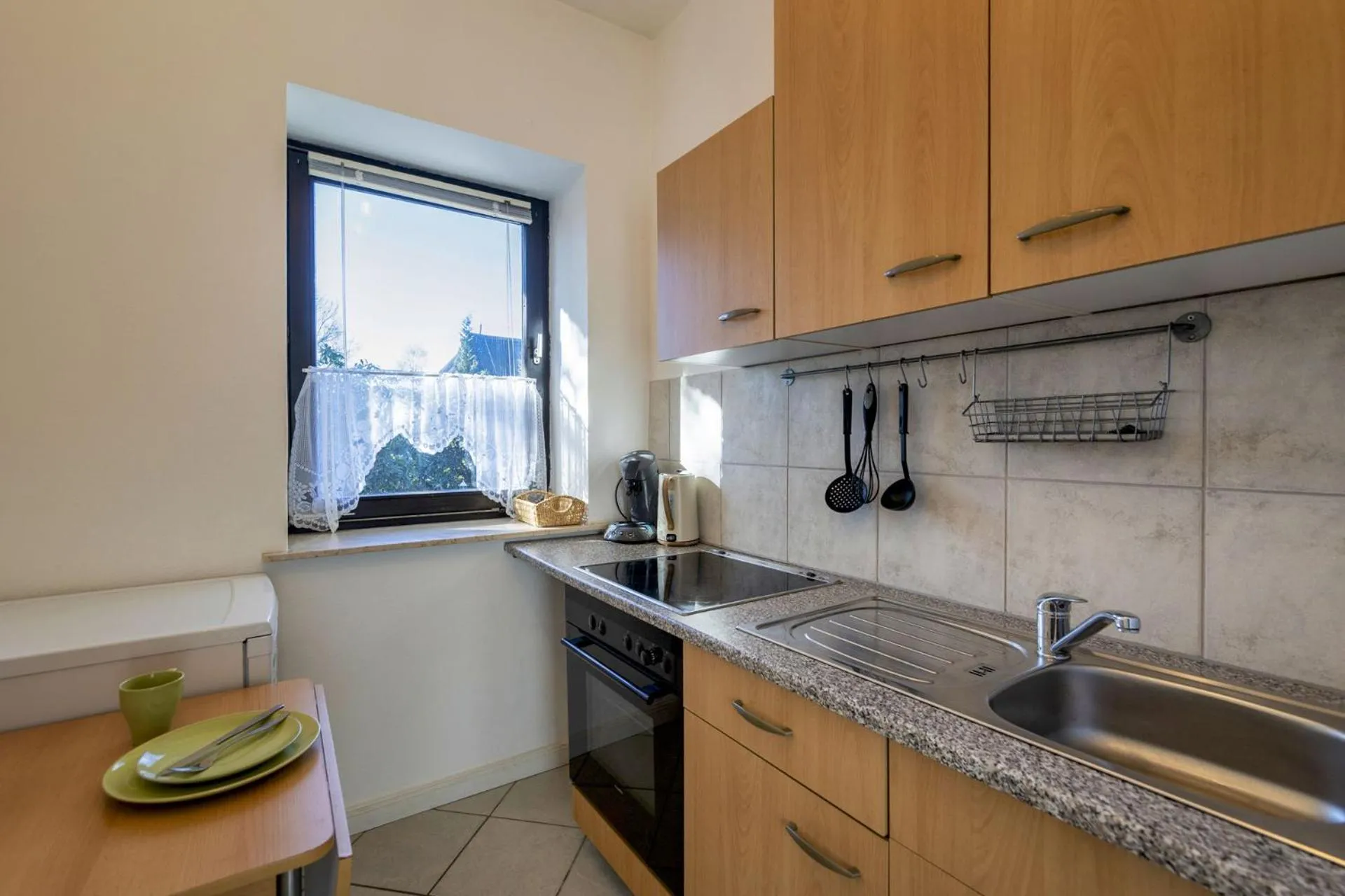 Kitchen or kitchenette in Bei Ulbrichs Hotel garni & Catering