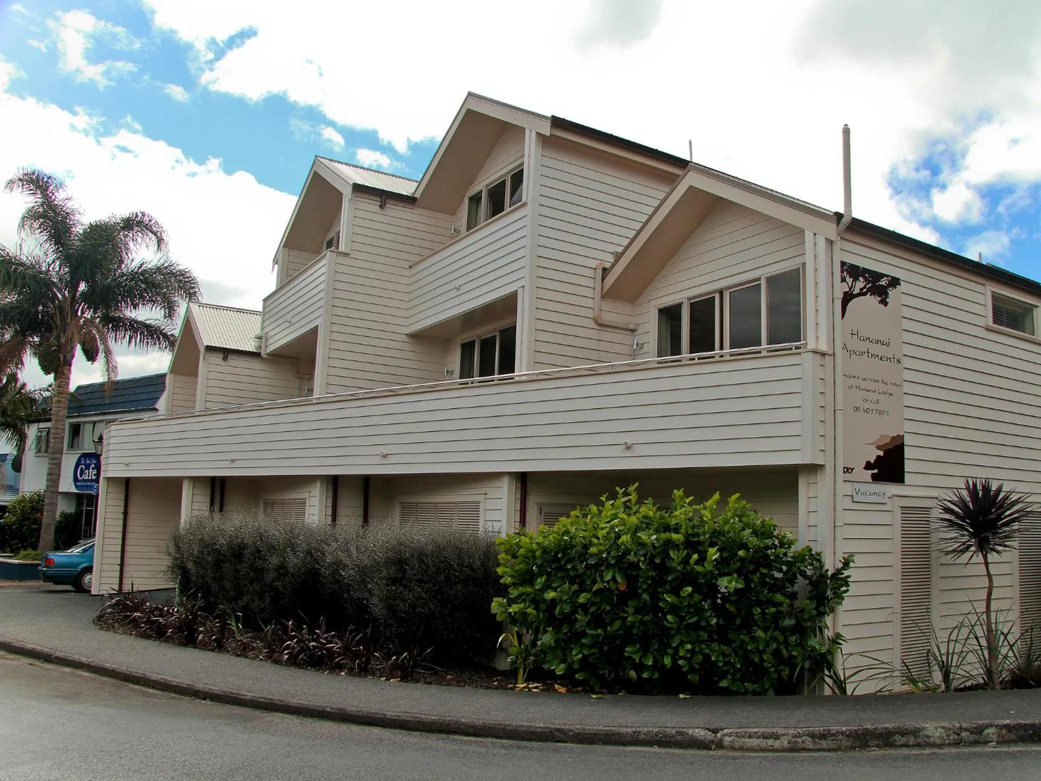 Property building in Hananui Lodge and Apartments
