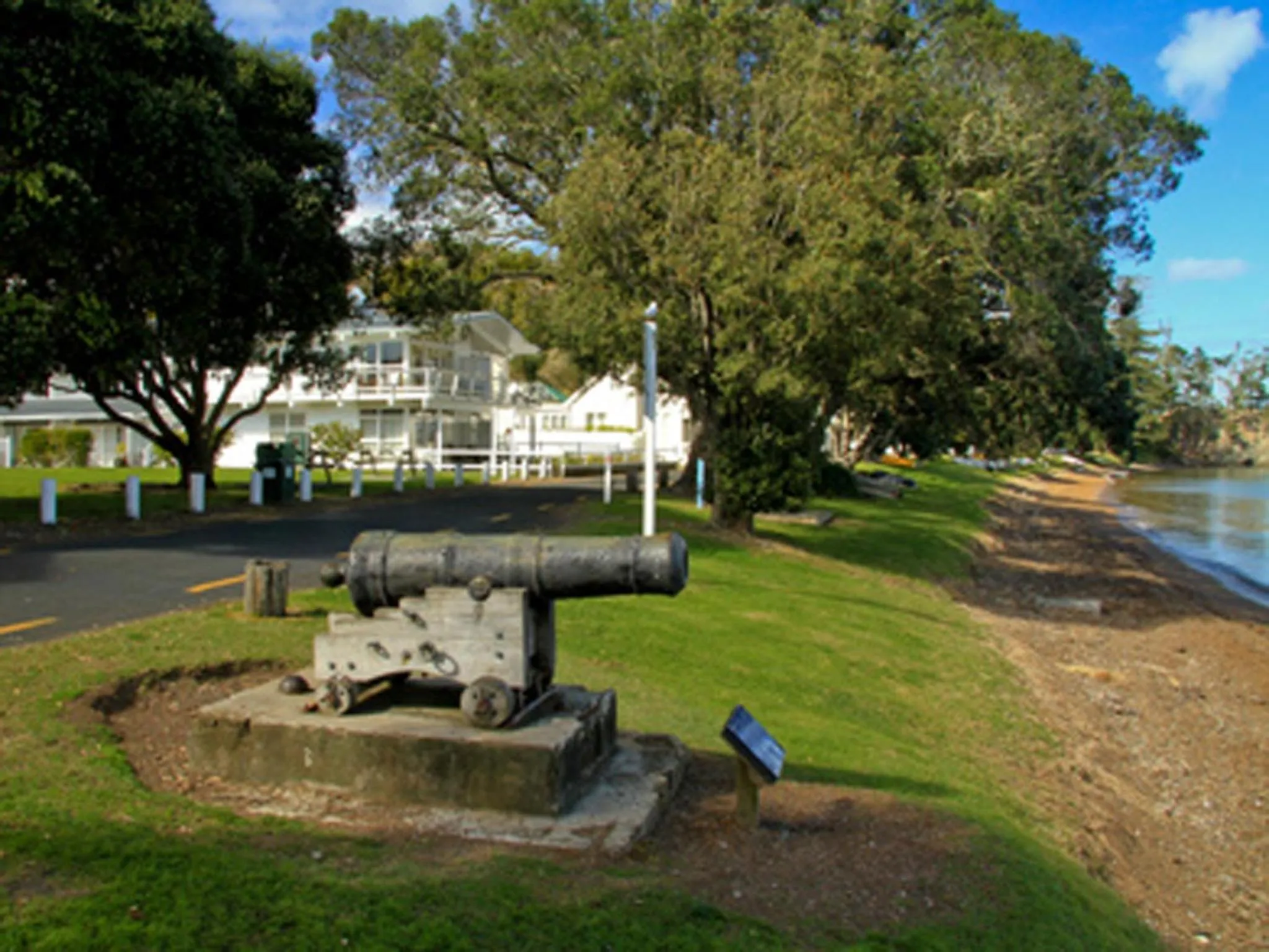 Area and facilities in Hananui Lodge and Apartments