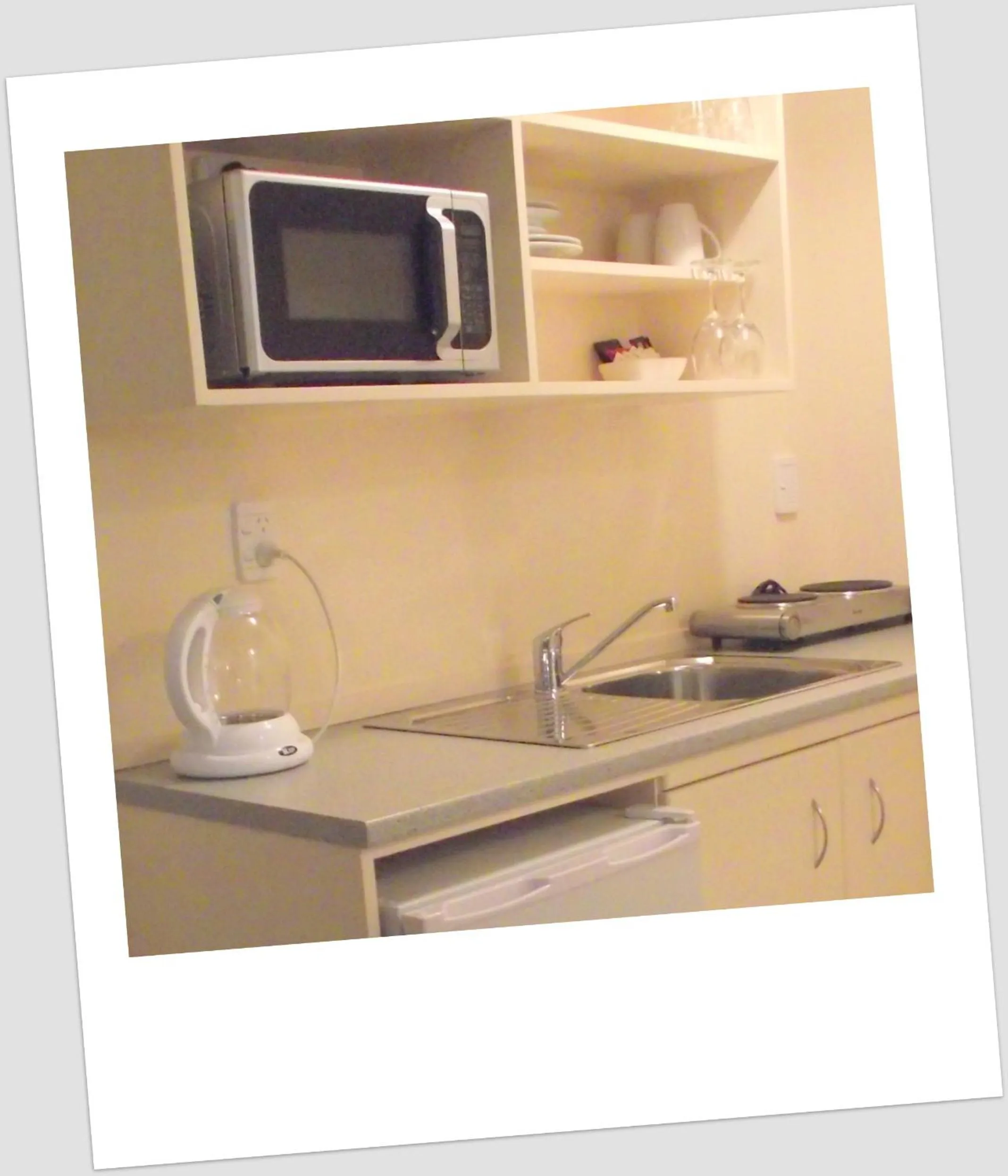 Kitchen or kitchenette in Panorama Motor Inn